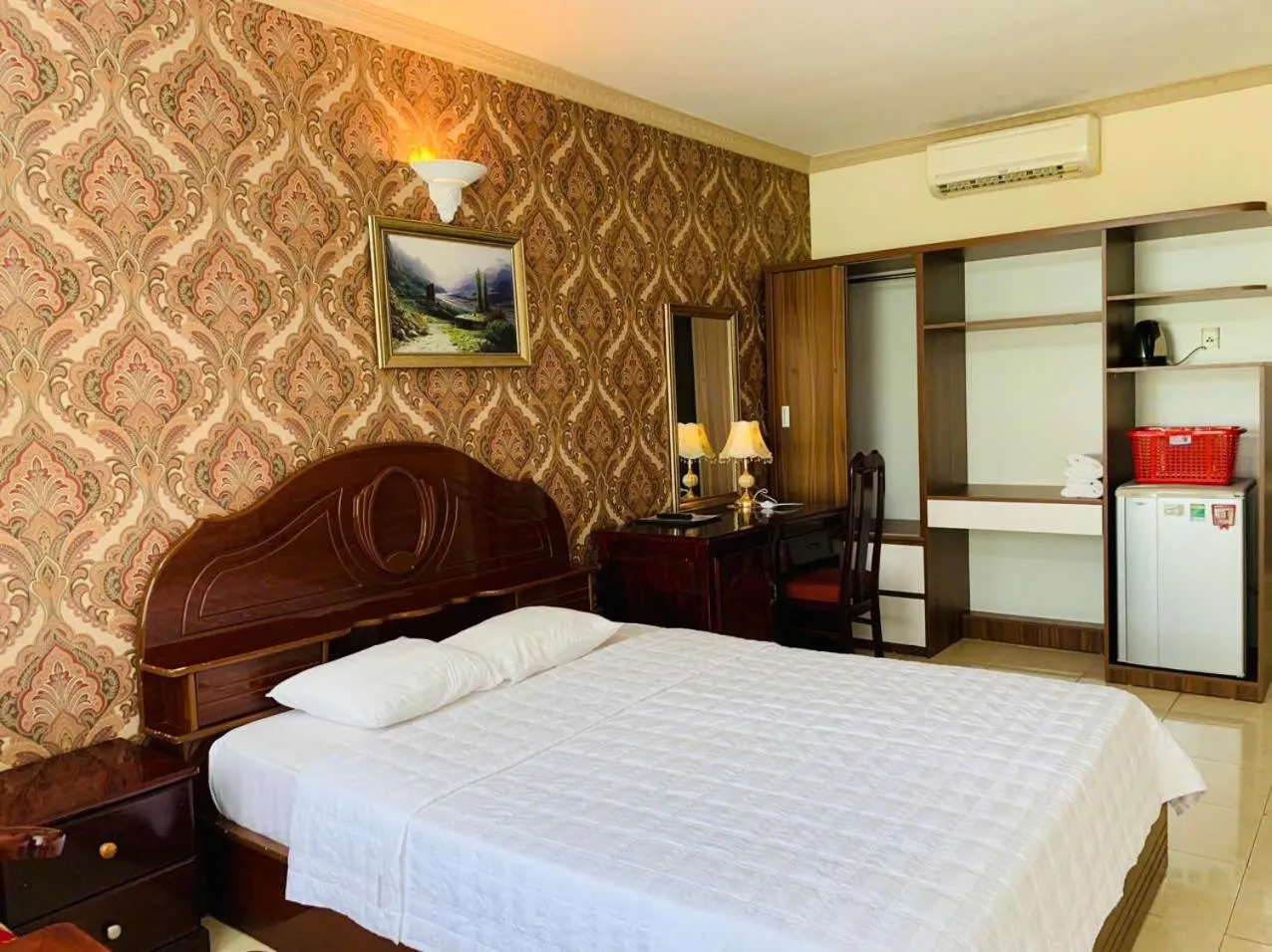 Bed in Lam Son Hotel