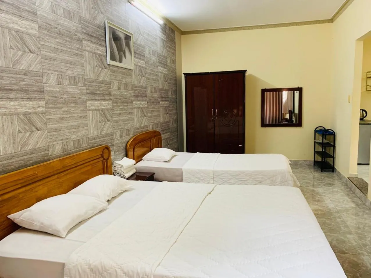 Bedroom, Bed in Lam Son Hotel