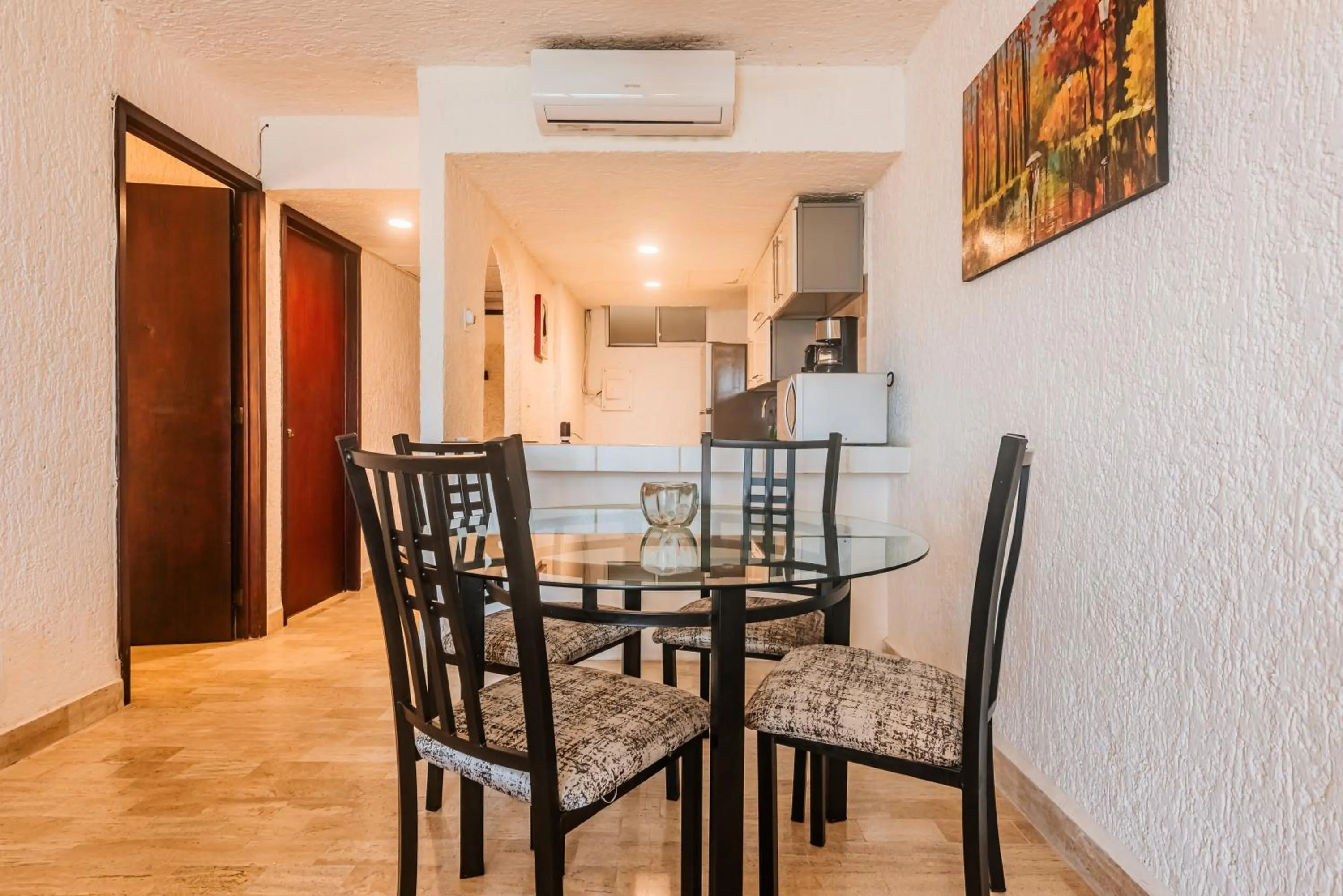 Kitchen or kitchenette in Cancún Suites Apartments - Hotel Zone