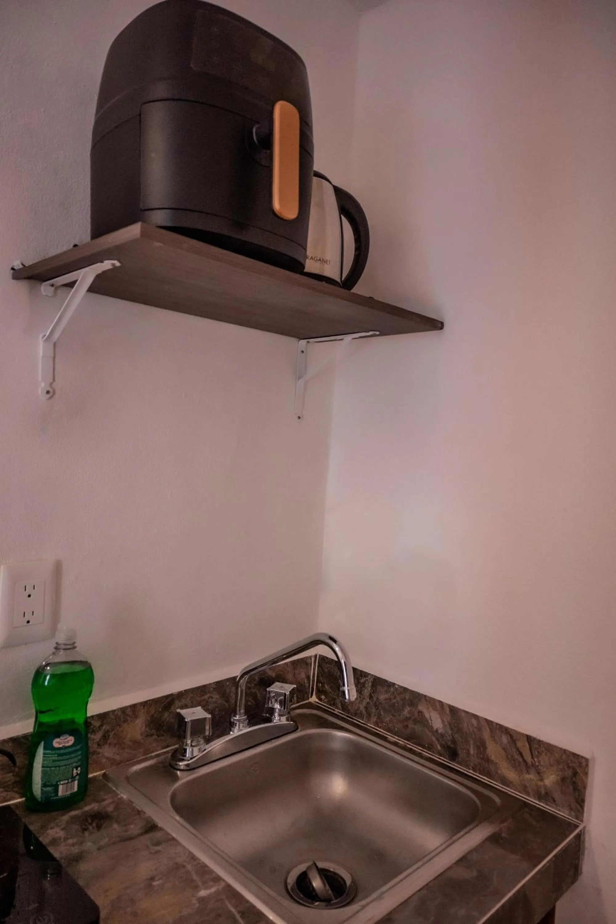 Kitchen or kitchenette in Cancún Suites Apartments - Hotel Zone