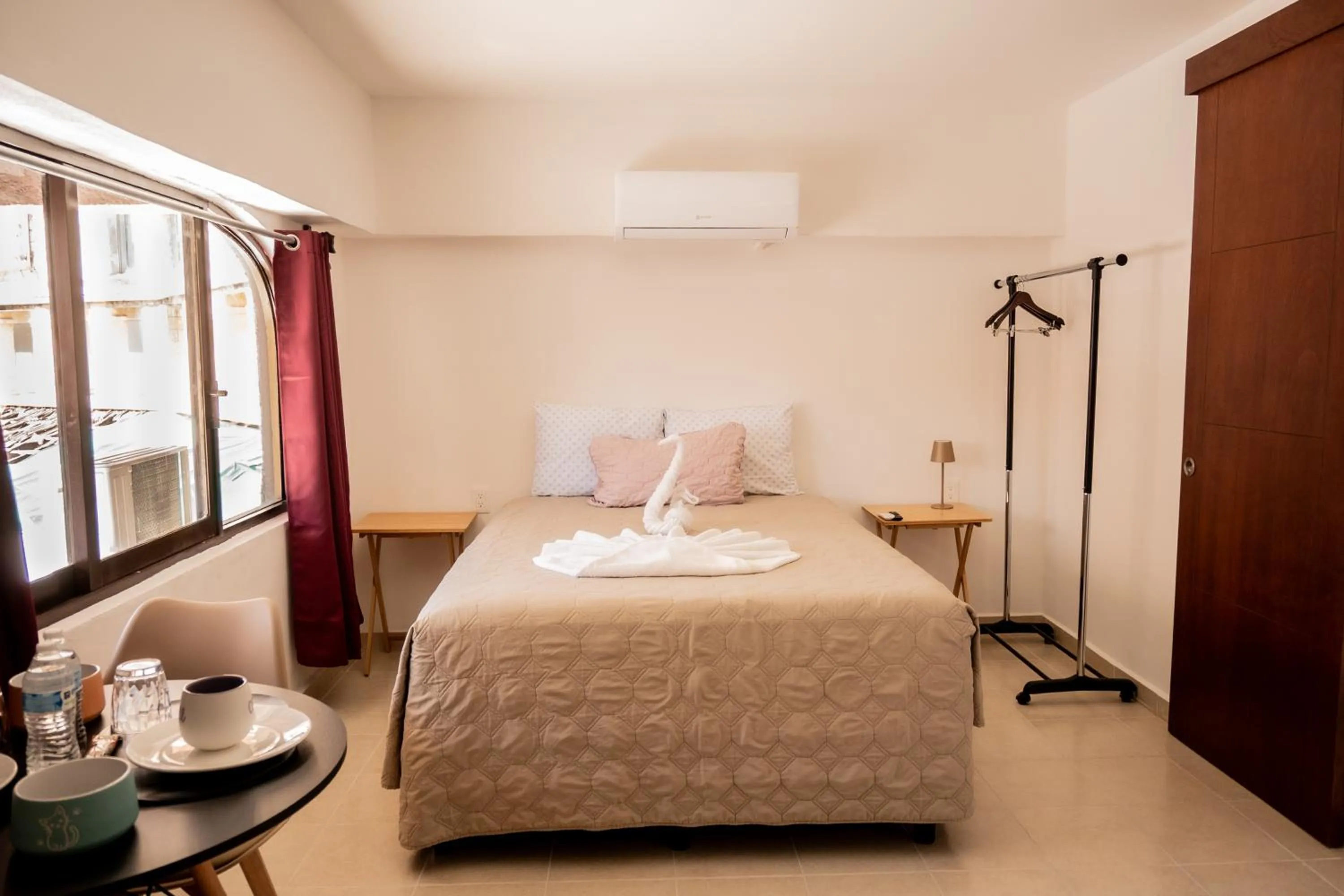 Photo of the whole room, Bed in Cancún Suites Apartments - Hotel Zone