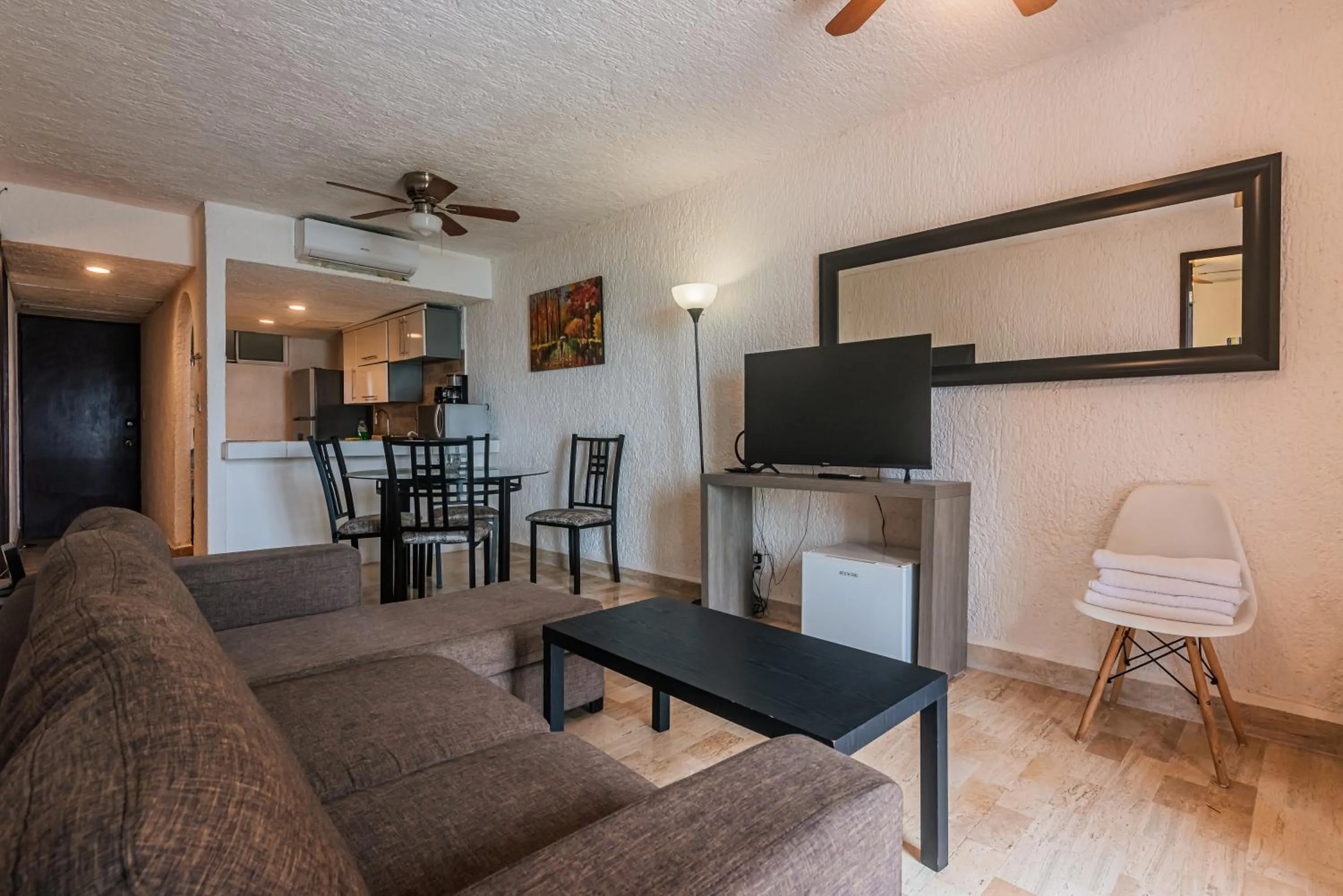 Photo of the whole room in Cancún Suites Apartments - Hotel Zone