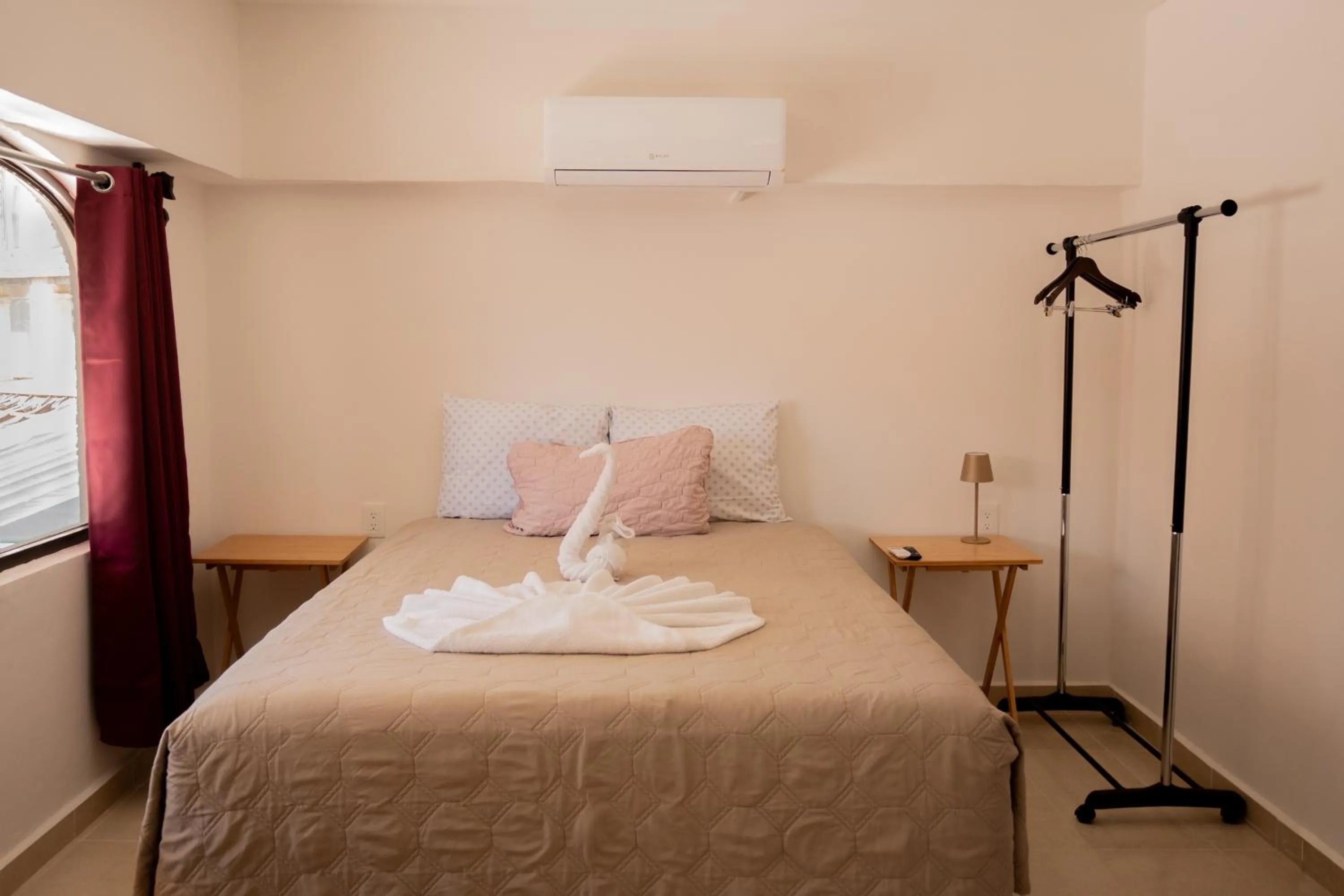 Bed in Cancún Suites Apartments - Hotel Zone