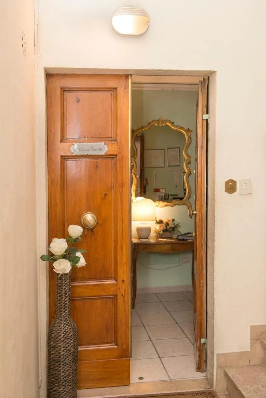 Facade/entrance, Bed in Affittacamere Benedetta