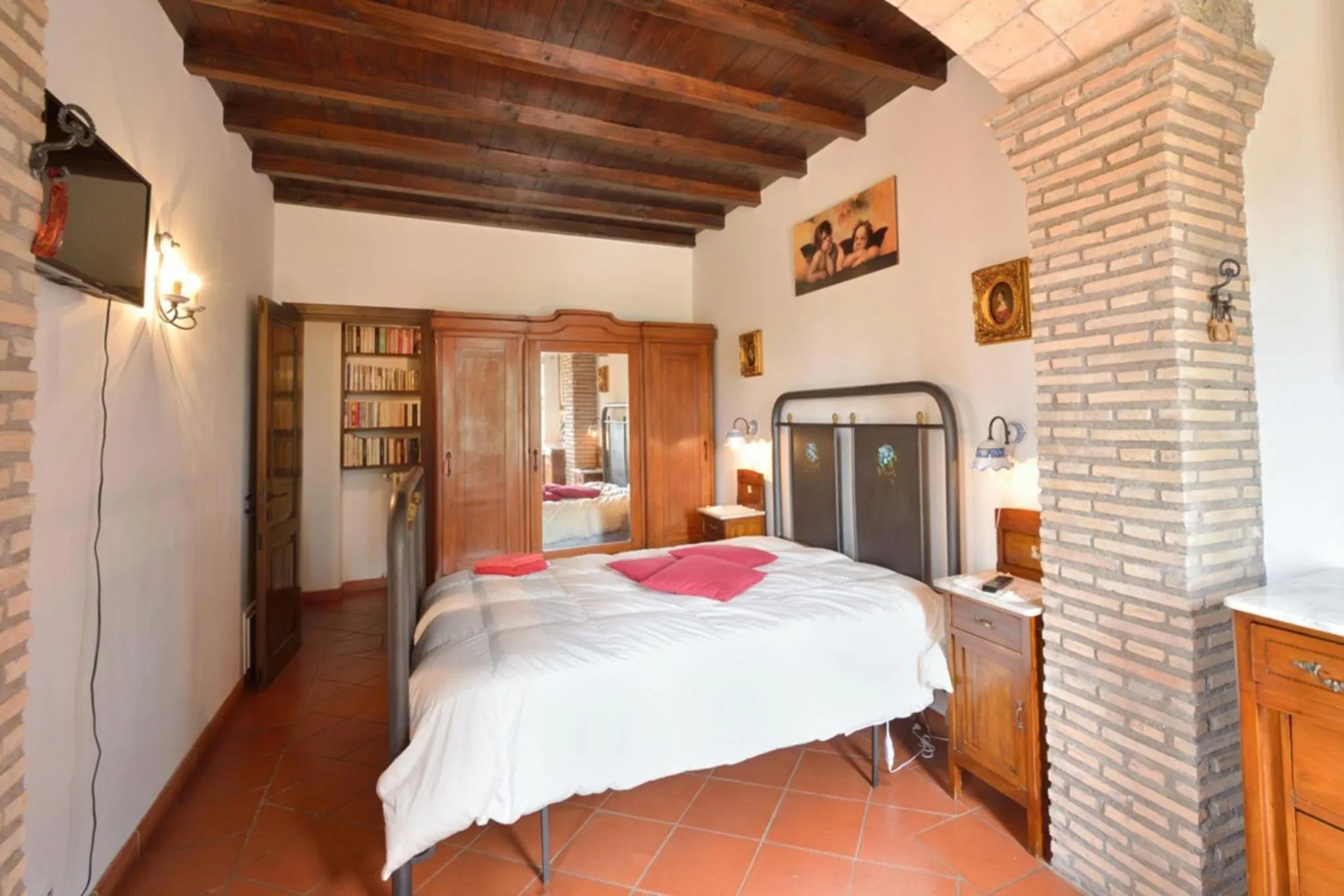 Photo of the whole room, Bed in Il Casale Delle Ginestre