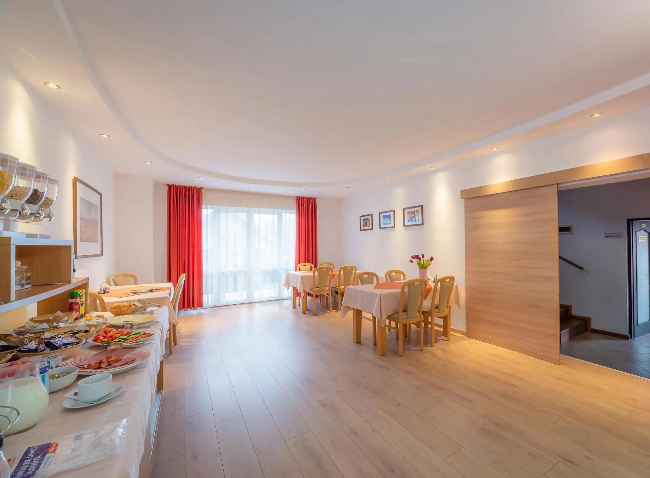 Breakfast in Pension Cluj