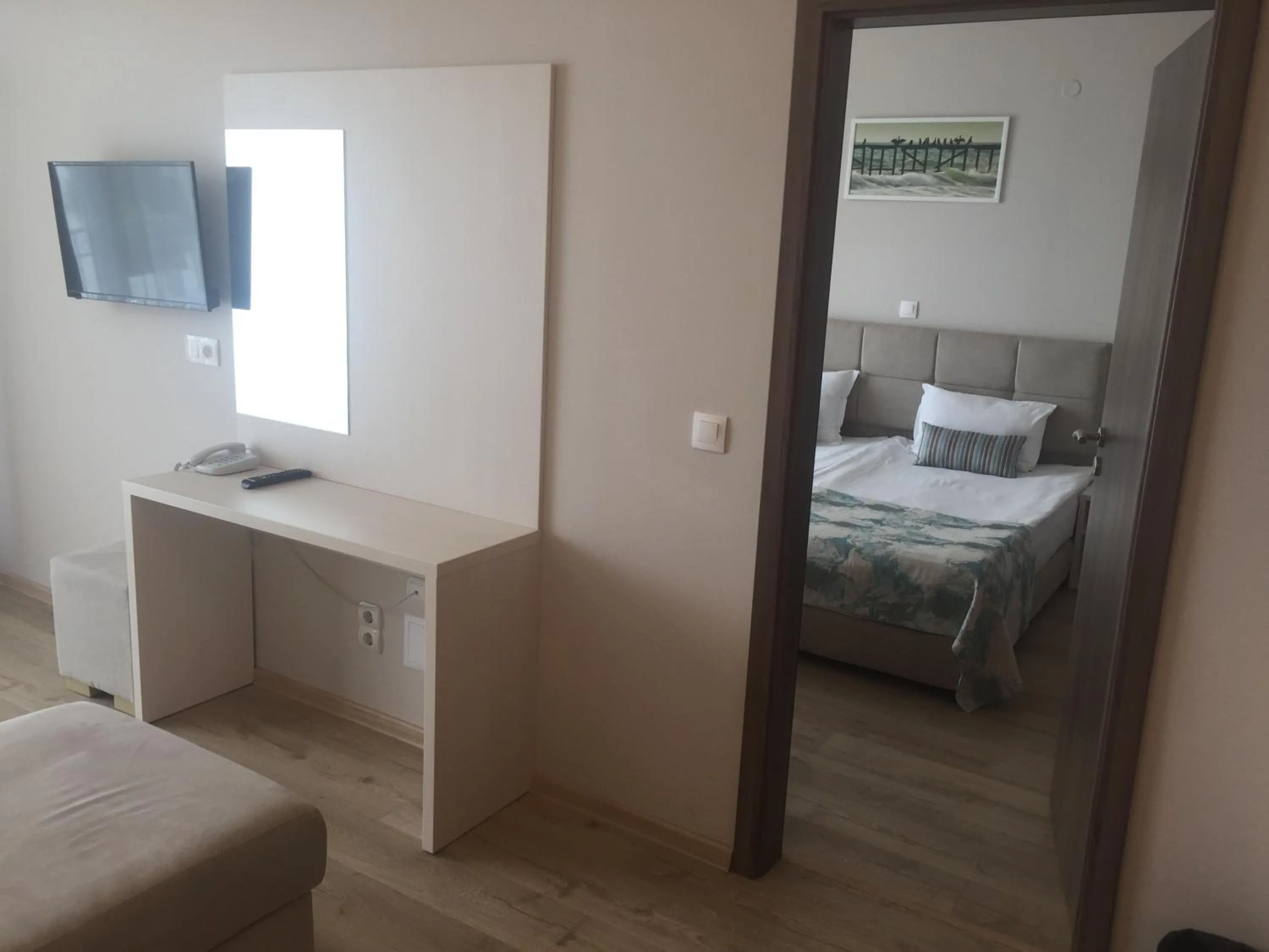 TV and multimedia, Bed in Helios Hotel