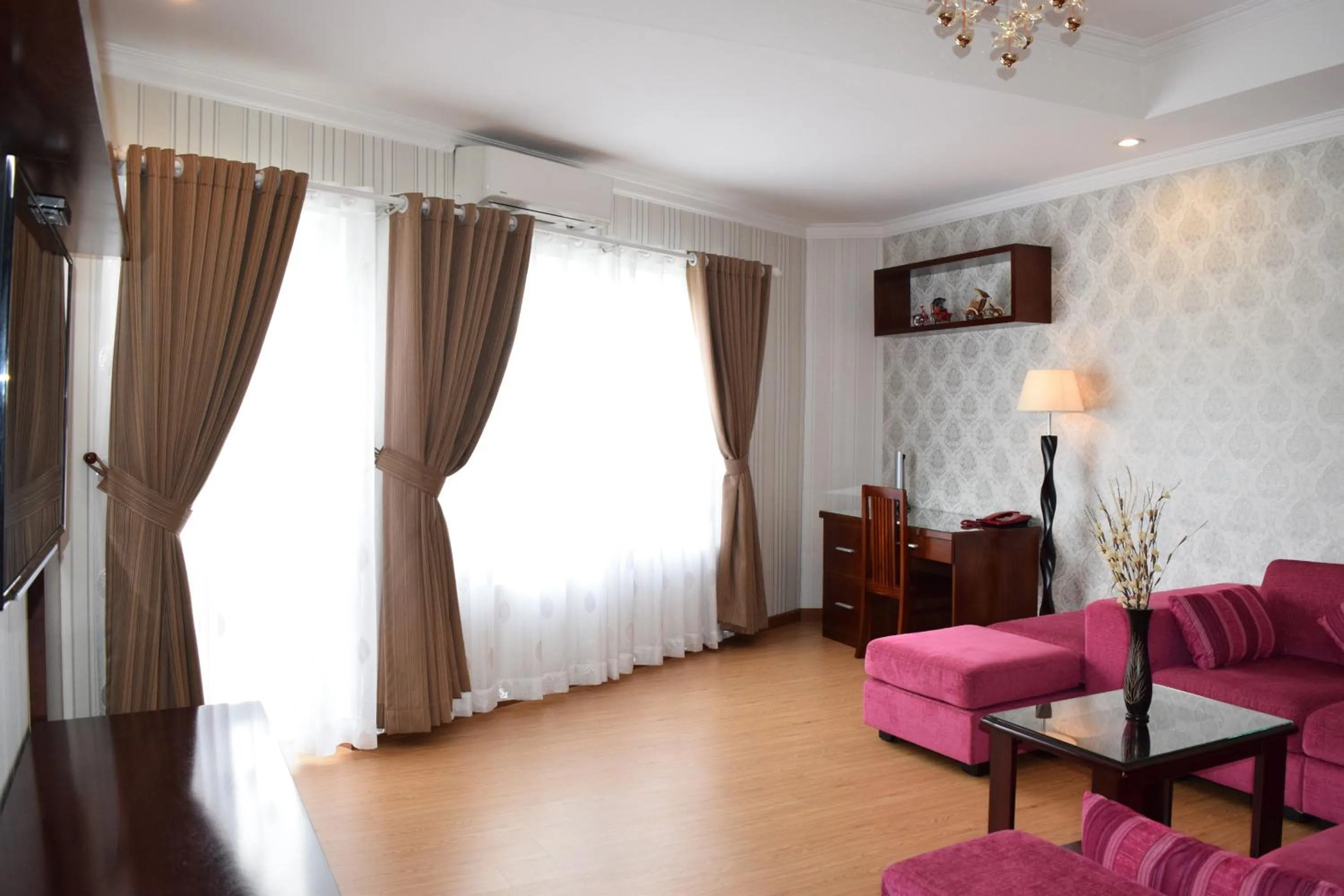 Living room in Rang Dong Hotel