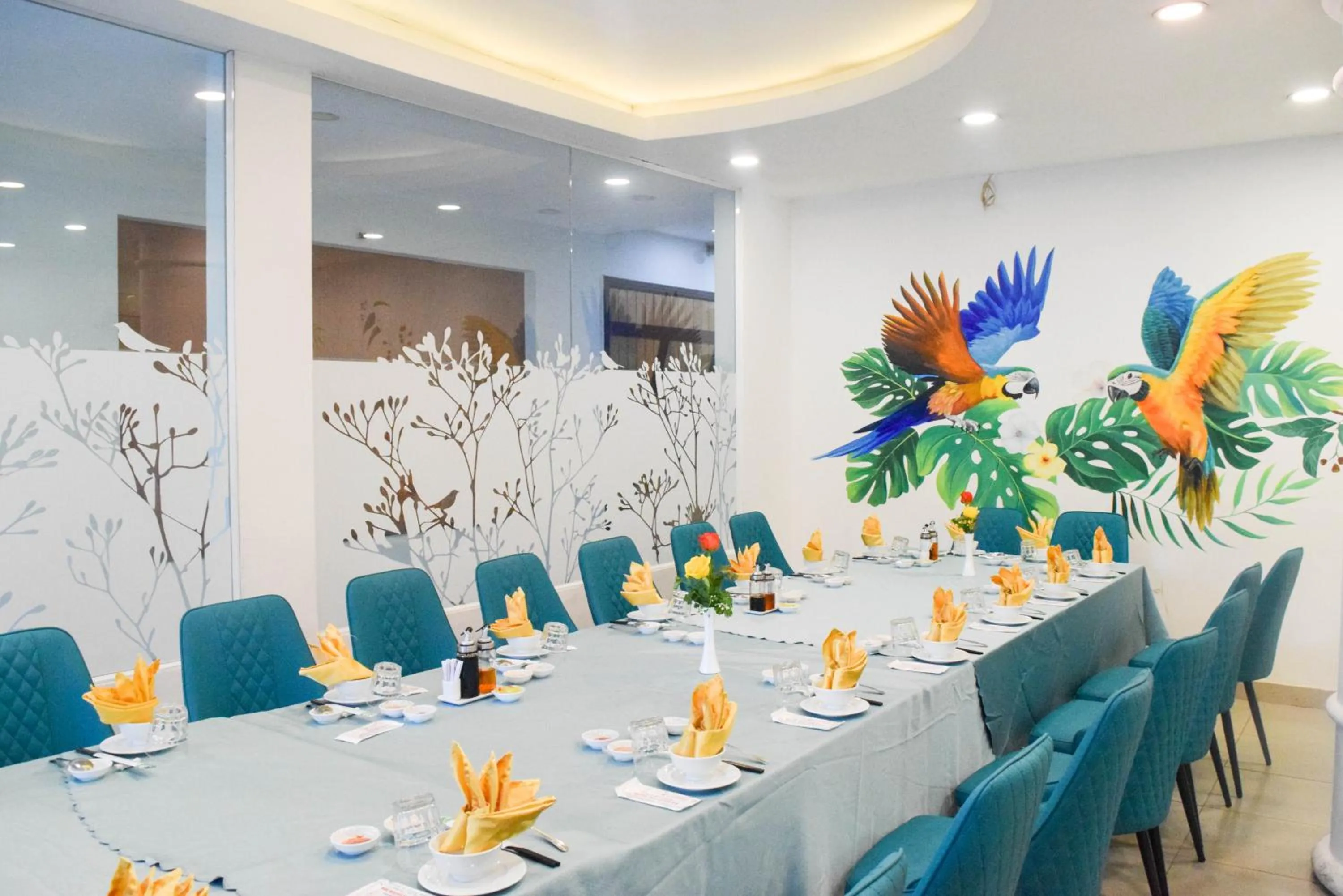 Restaurant/places to eat in Rang Dong Hotel