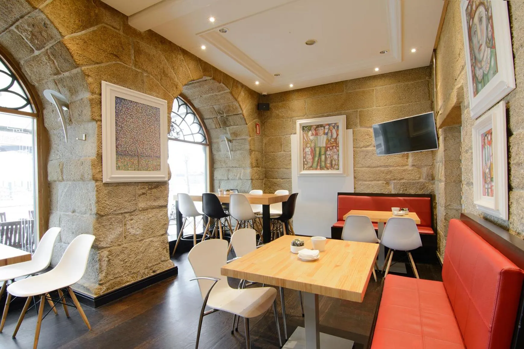 Restaurant/places to eat in Pazo de Mendoza