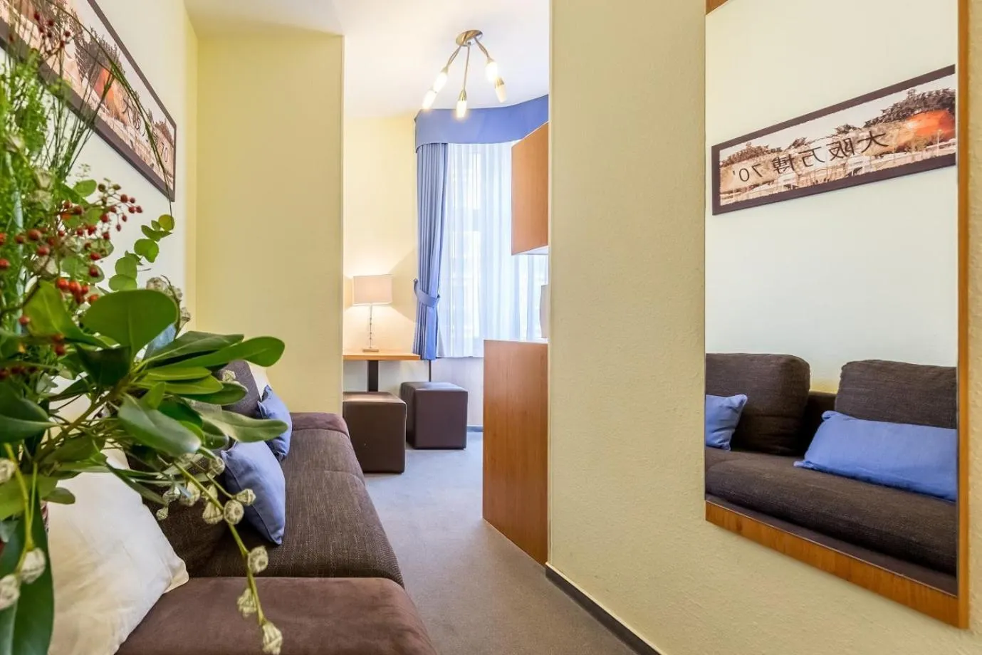 Photo of the whole room in Hotel Expo Frankfurt City Centre - Self Check-In