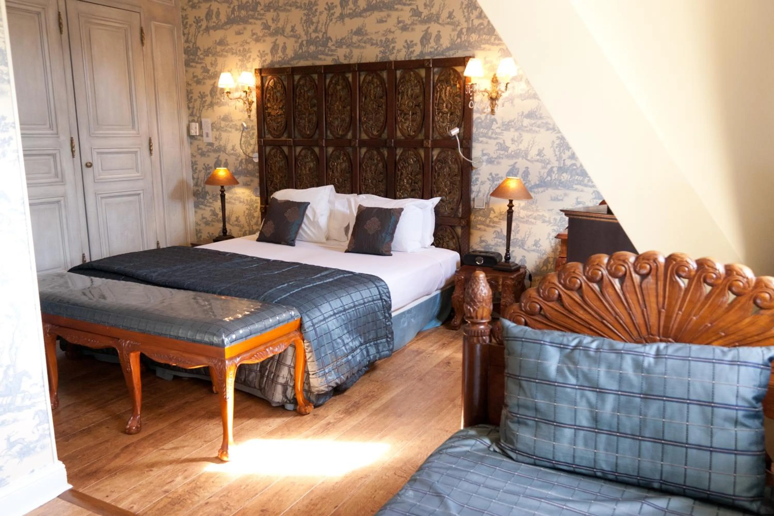 Bedroom, Bed in Chateau Du Boisniard