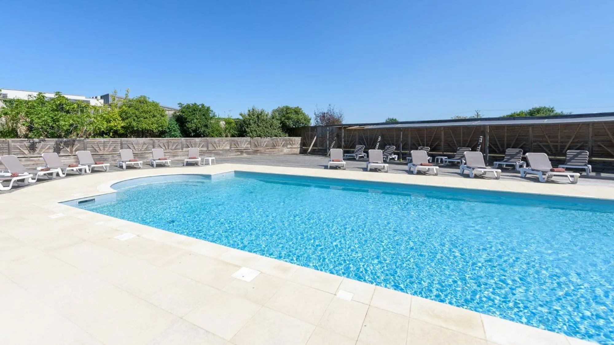 Swimming pool in Chateau Du Boisniard