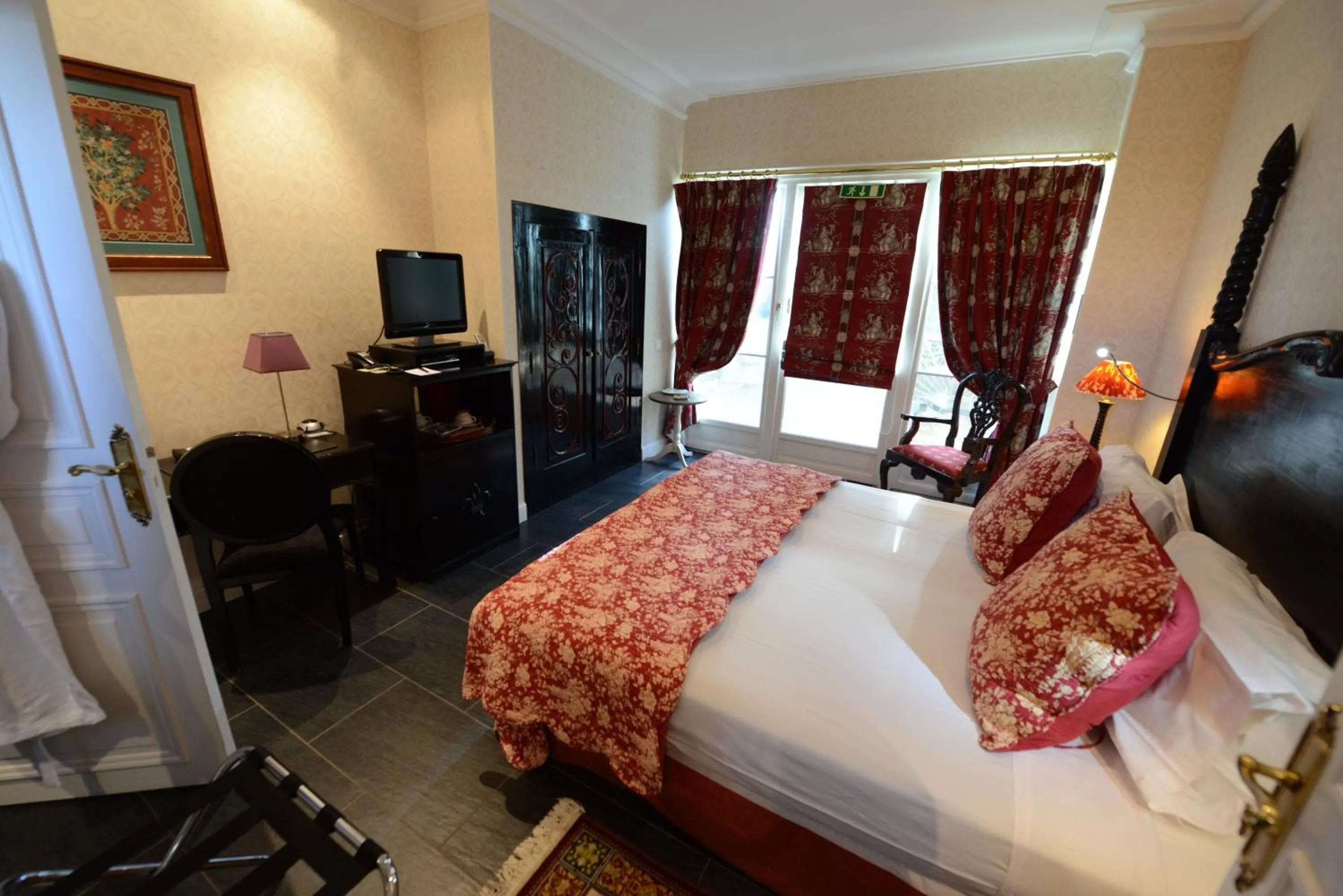 Bedroom, Bed in Chateau Du Boisniard