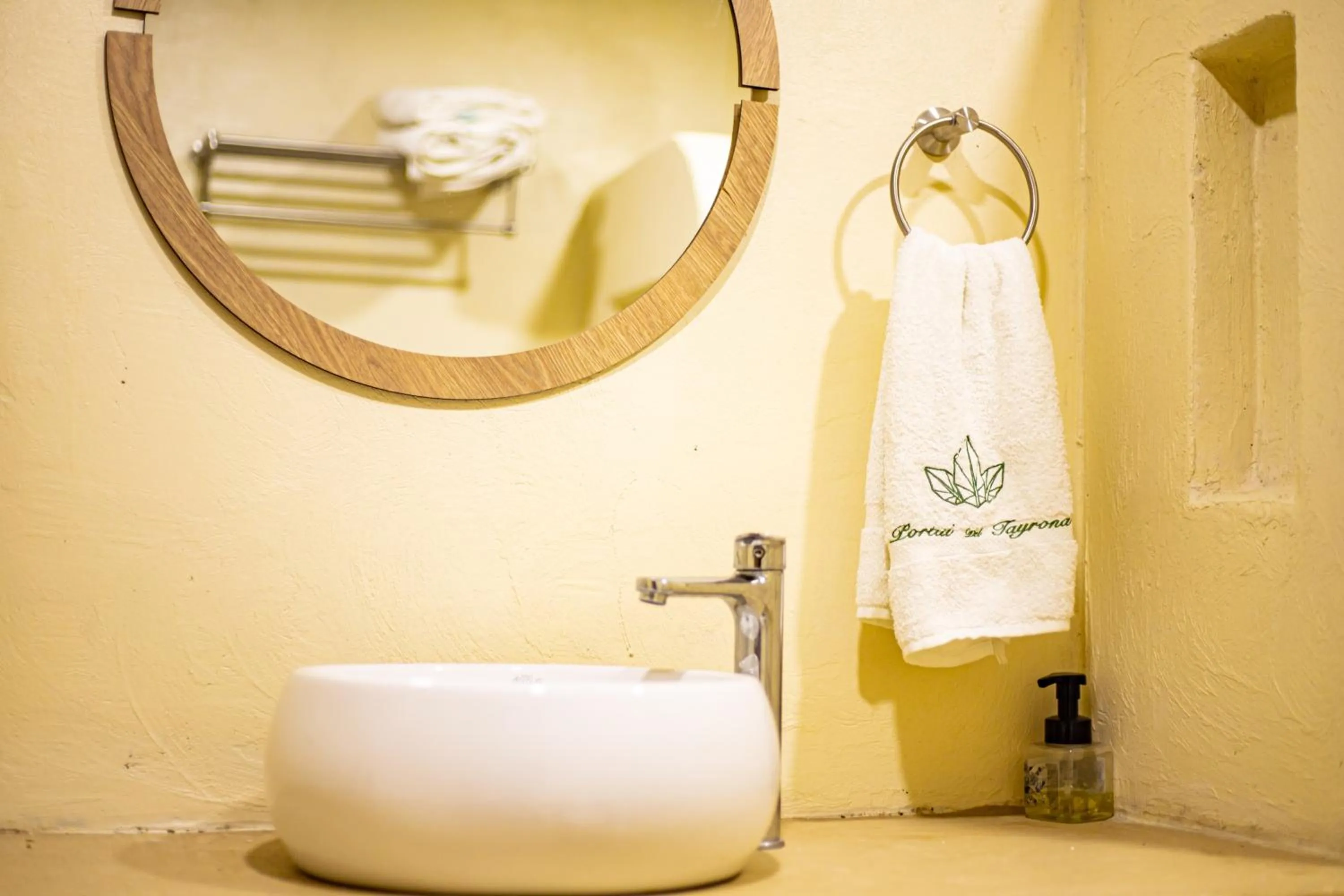 Bathroom in Portales del Tayrona Garden Hotel