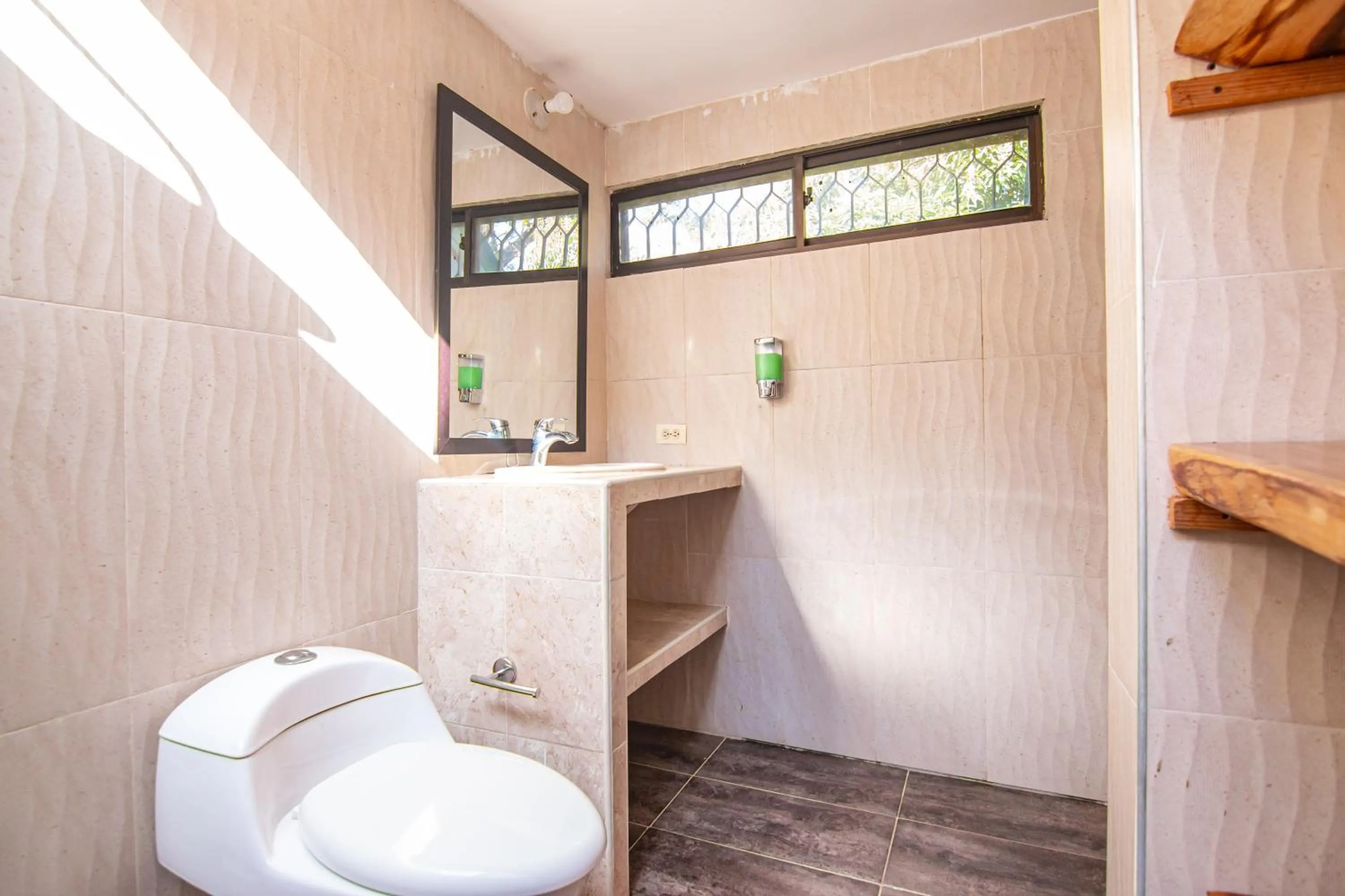 Bathroom in Portales del Tayrona Garden Hotel