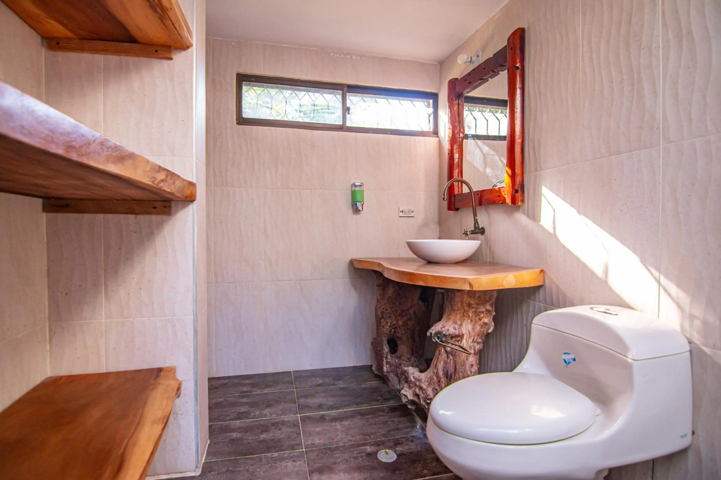 Bathroom in Portales del Tayrona Garden Hotel