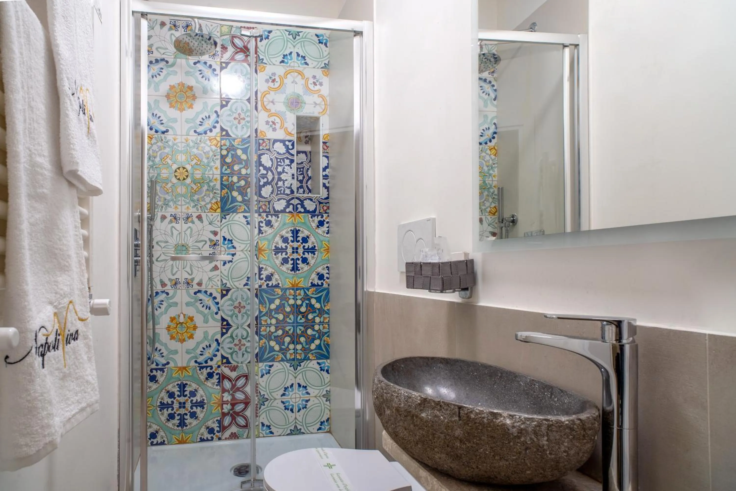 Shower in NapoliViva