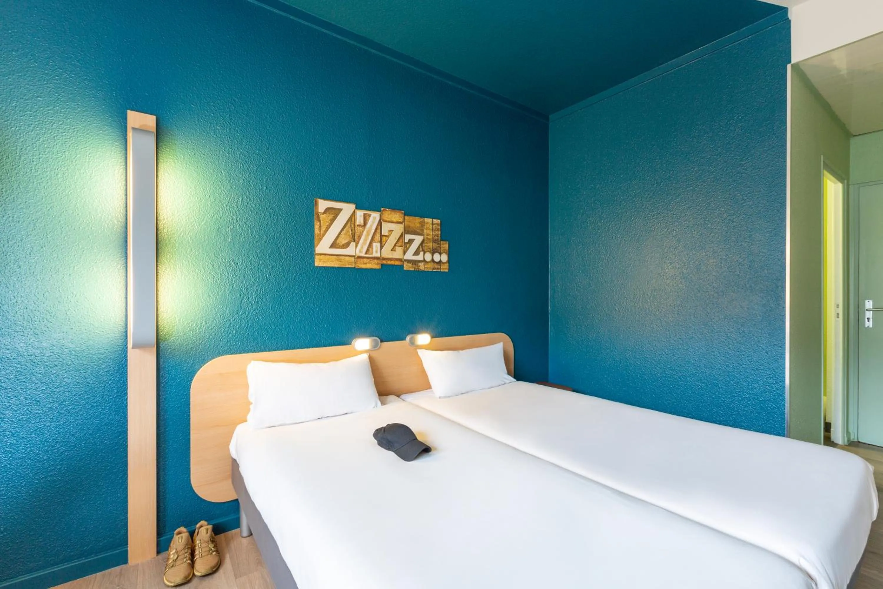 Bed in ibis budget Paris Porte de Pantin