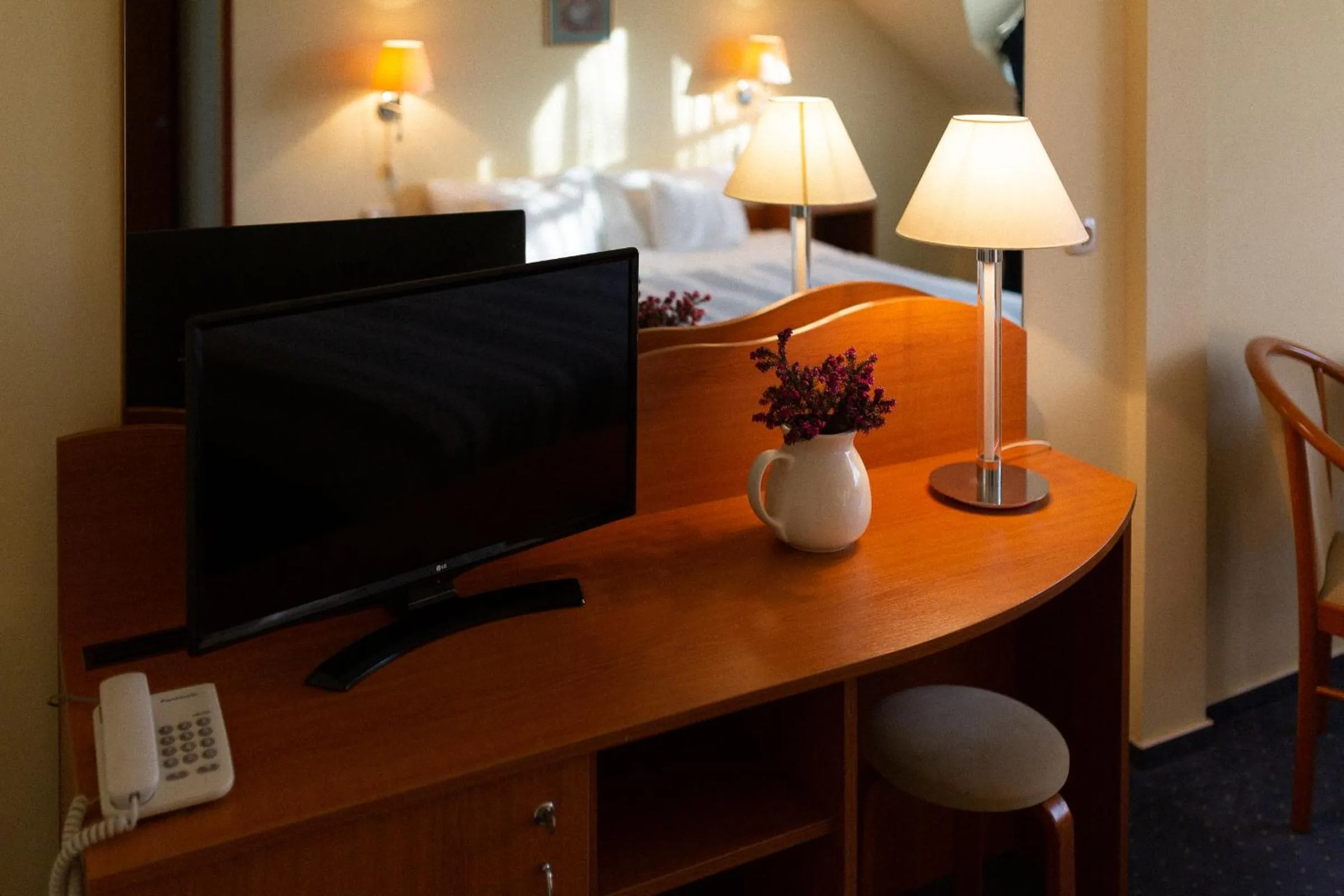 Photo of the whole room in Zsanett Hotel