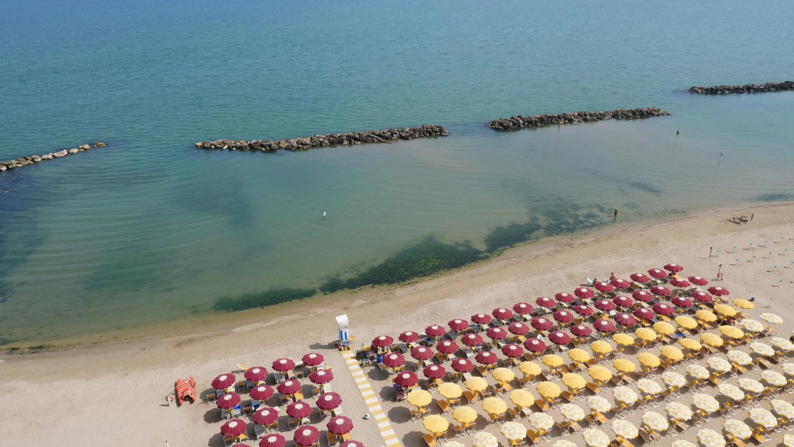 Beach in Hotel Mediterraneo