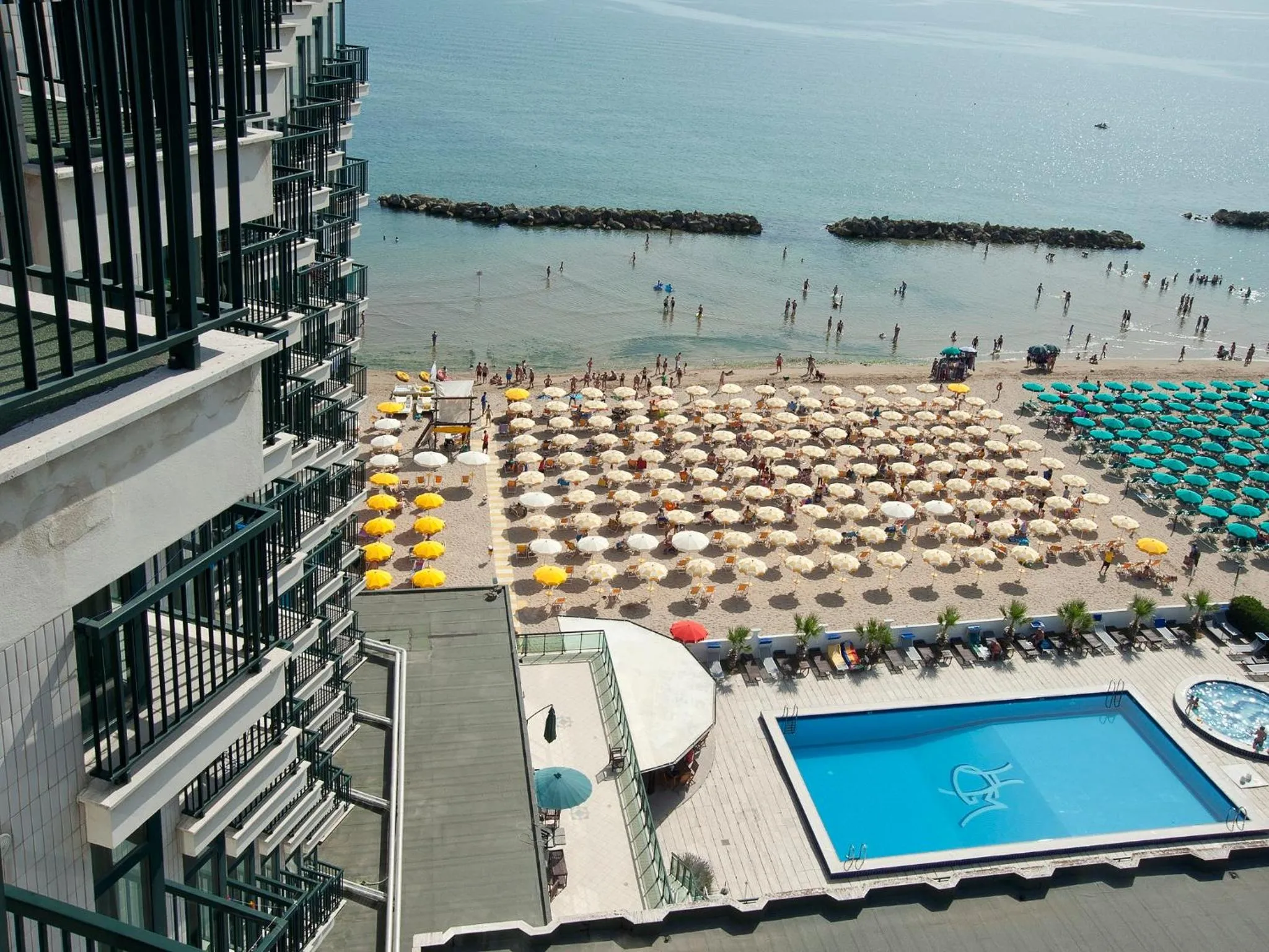 Beach in Hotel Mediterraneo