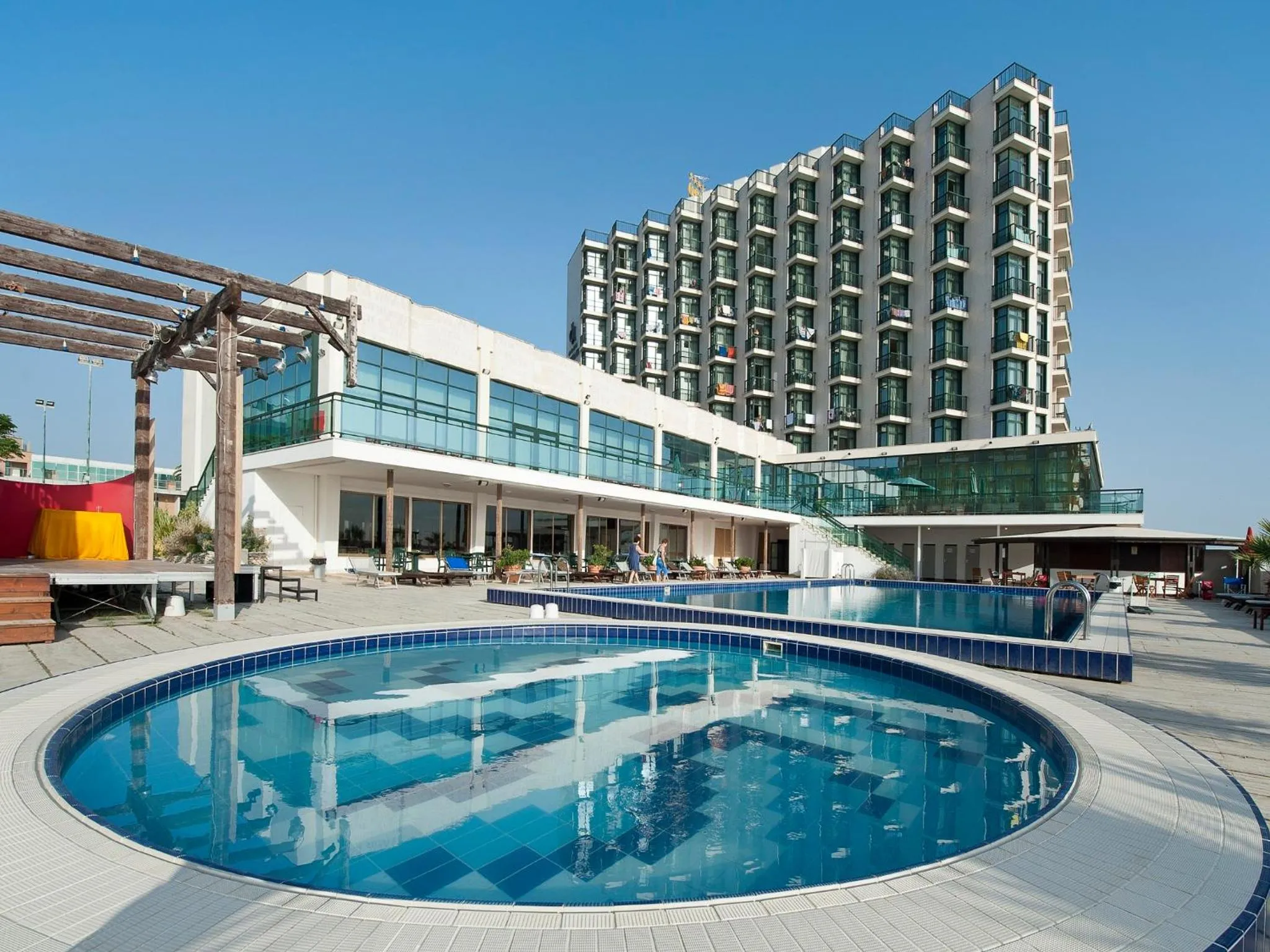 Swimming pool in Hotel Mediterraneo