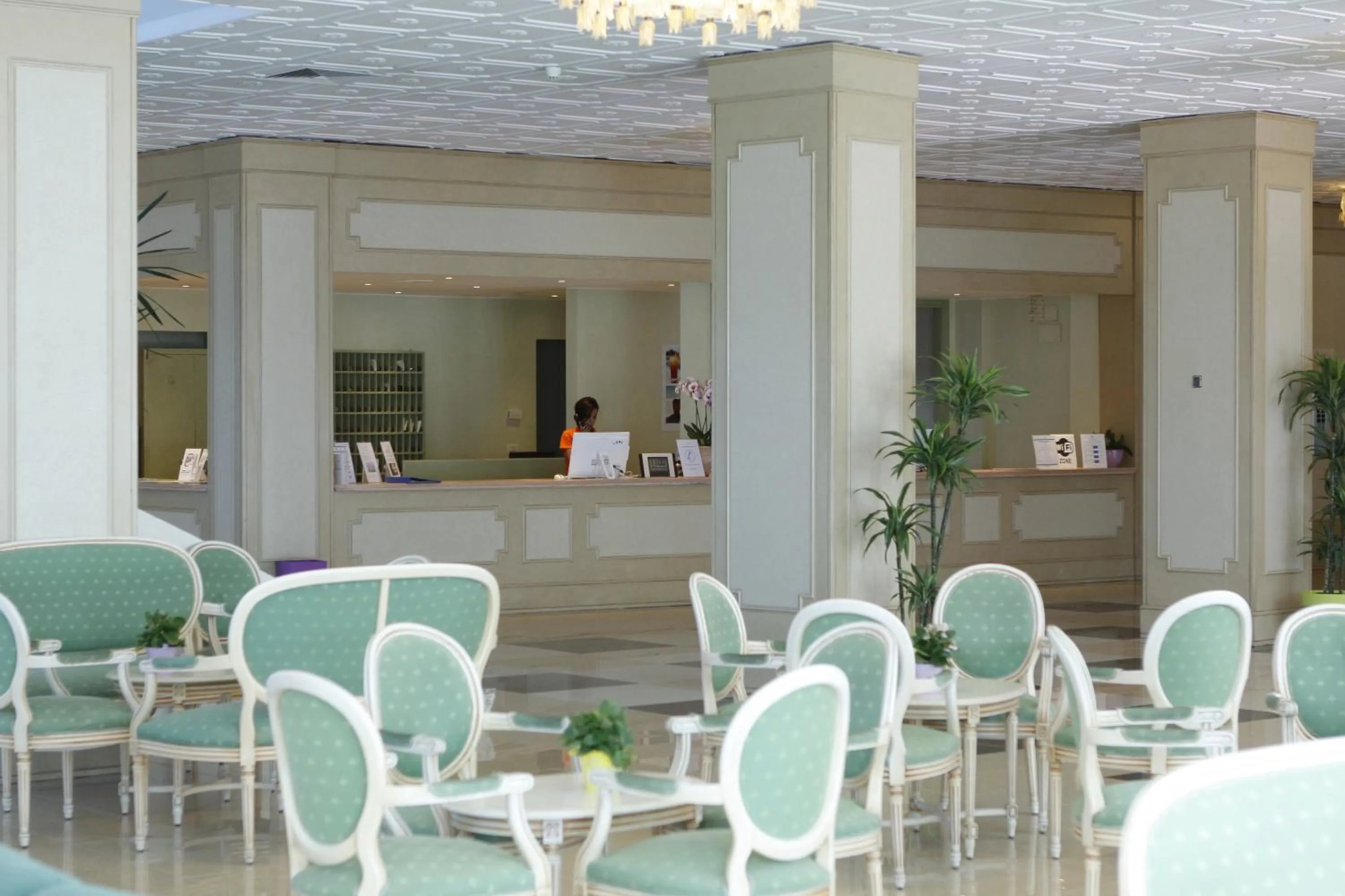 Lobby or reception in Hotel Mediterraneo