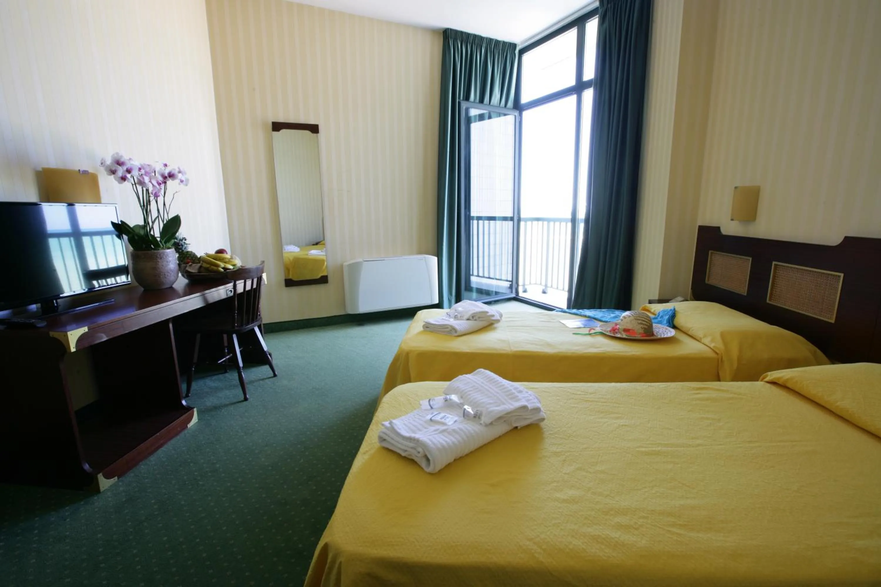 Photo of the whole room, Bed in Hotel Mediterraneo