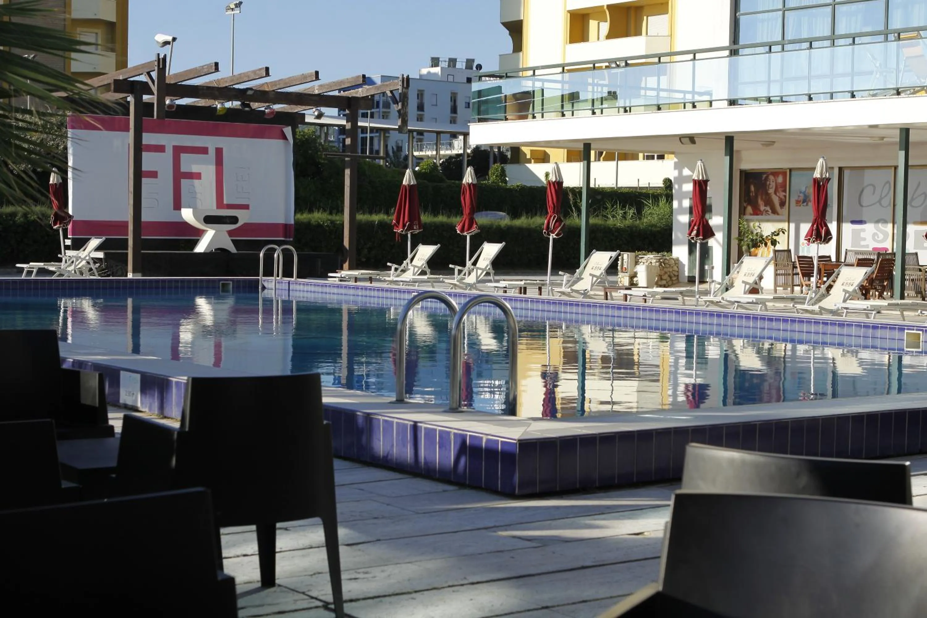 Swimming pool in Hotel Mediterraneo