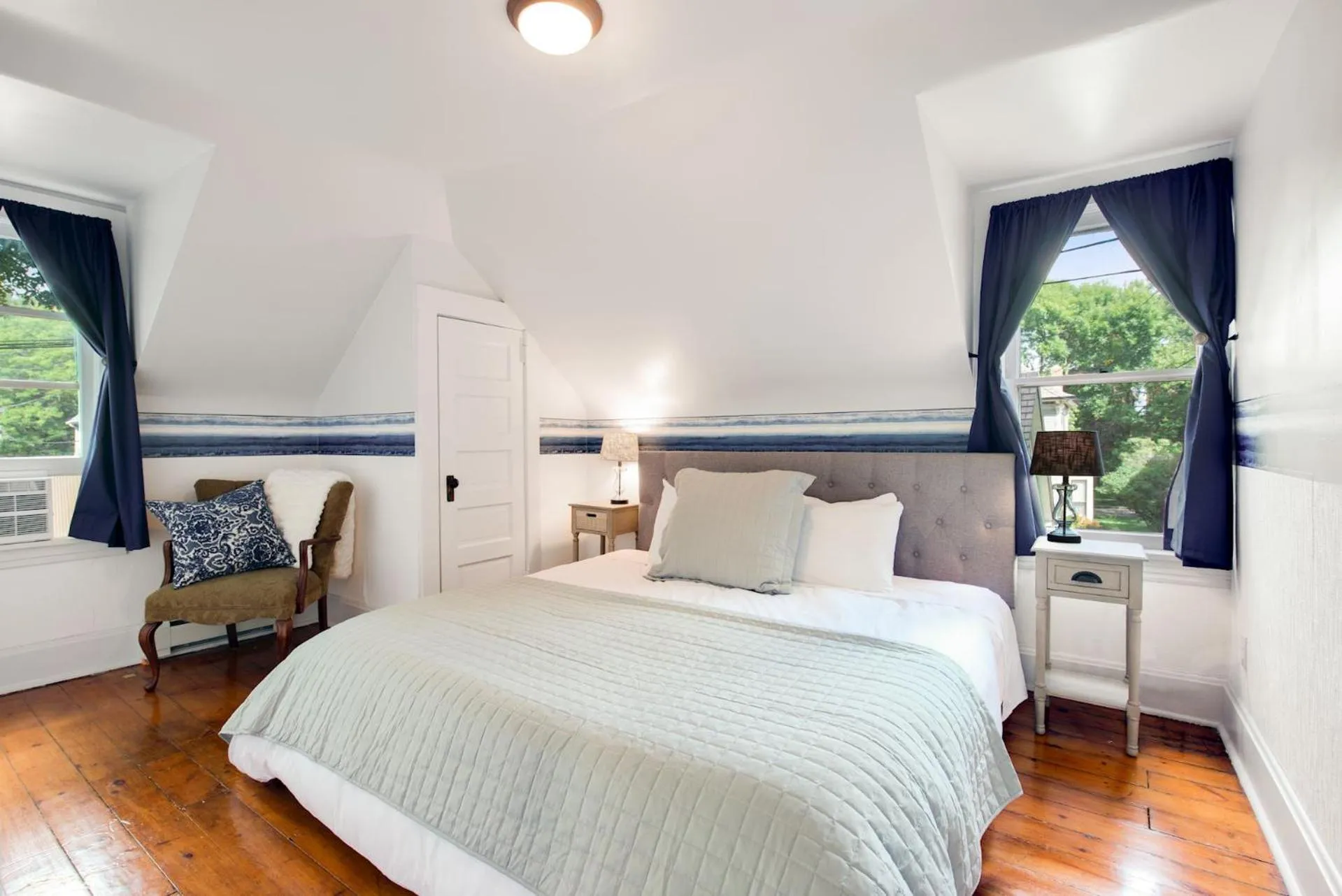 Bed in Historic District BnB