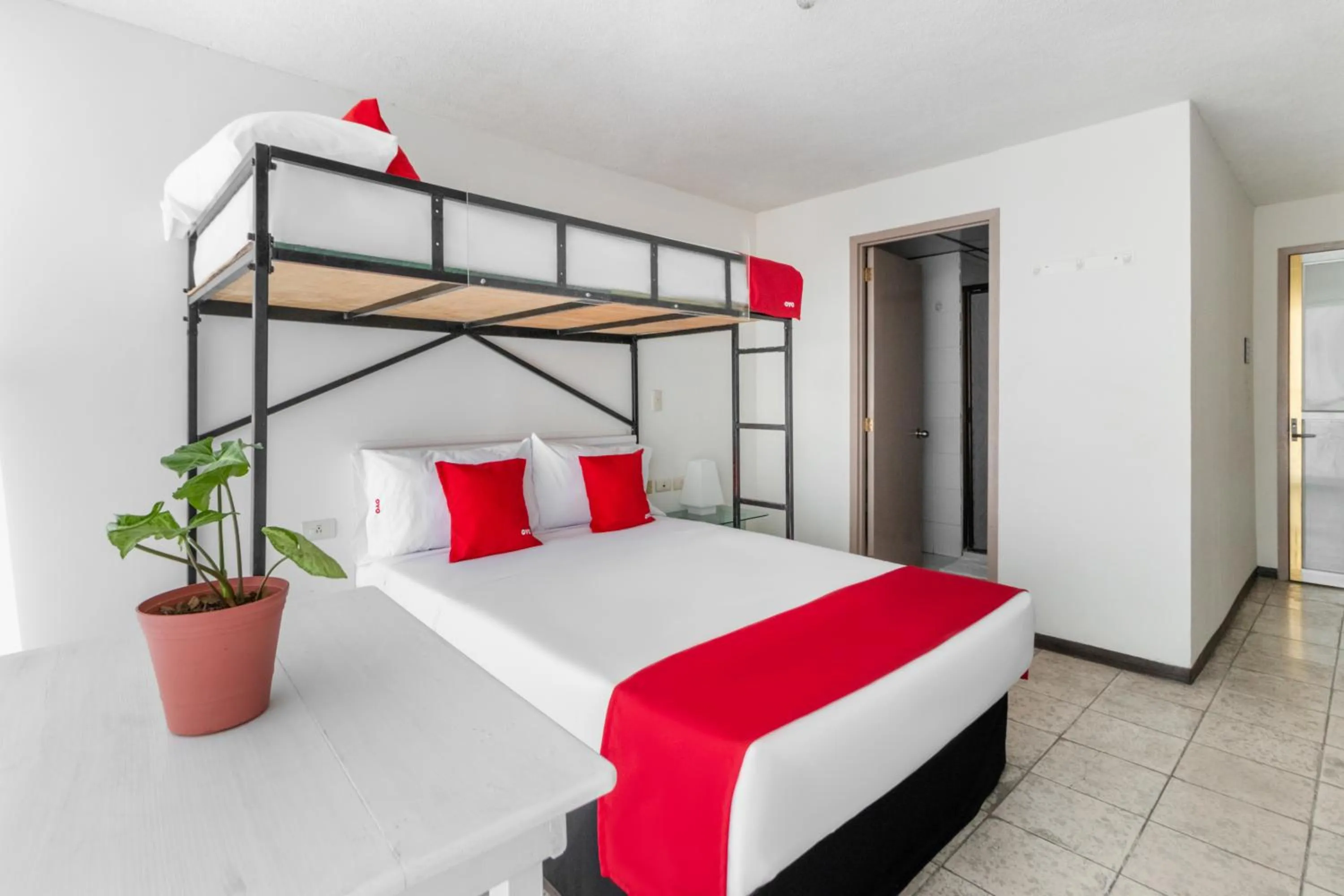 Bedroom in OYO Hotel Del Llanito, Aguascalientes