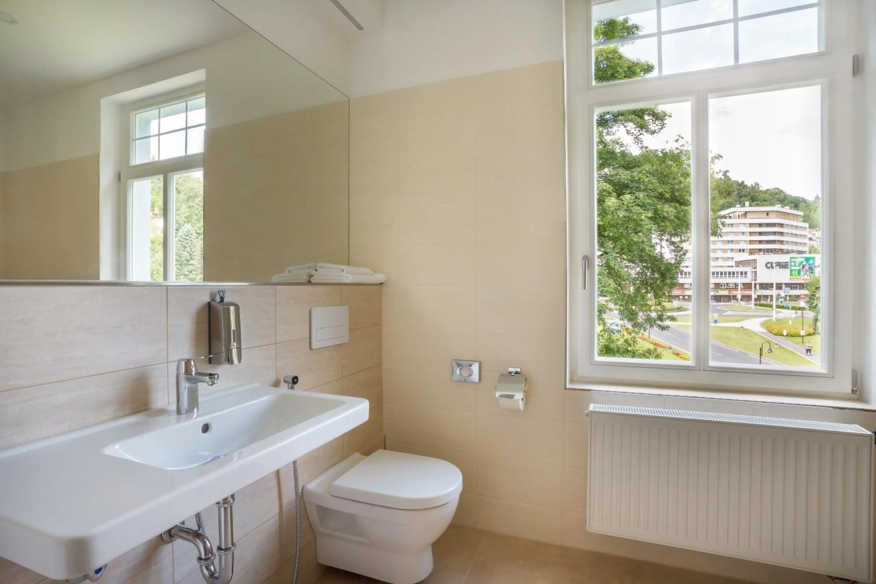Bathroom in Hotel Astoria