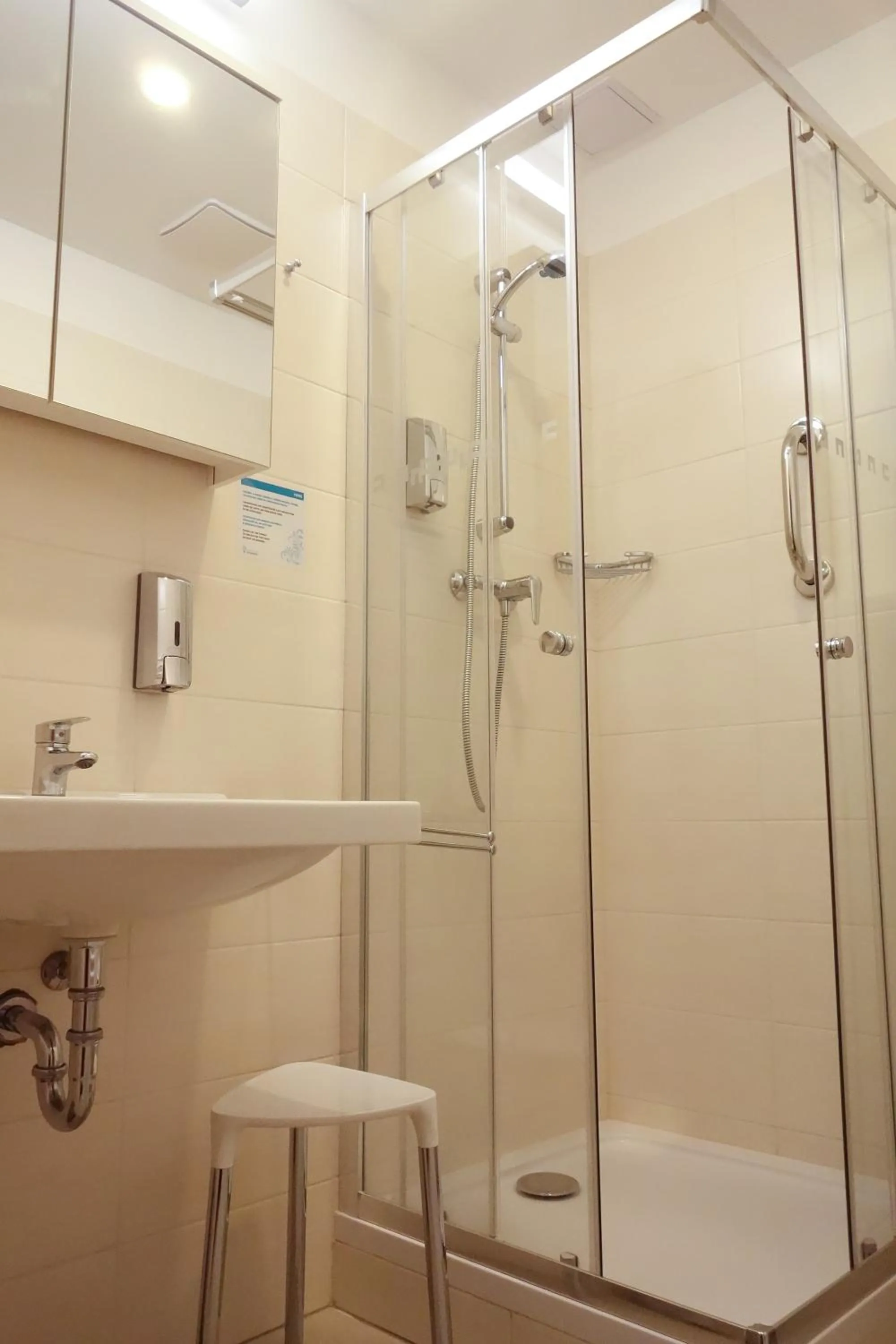 Bathroom in Hotel Astoria