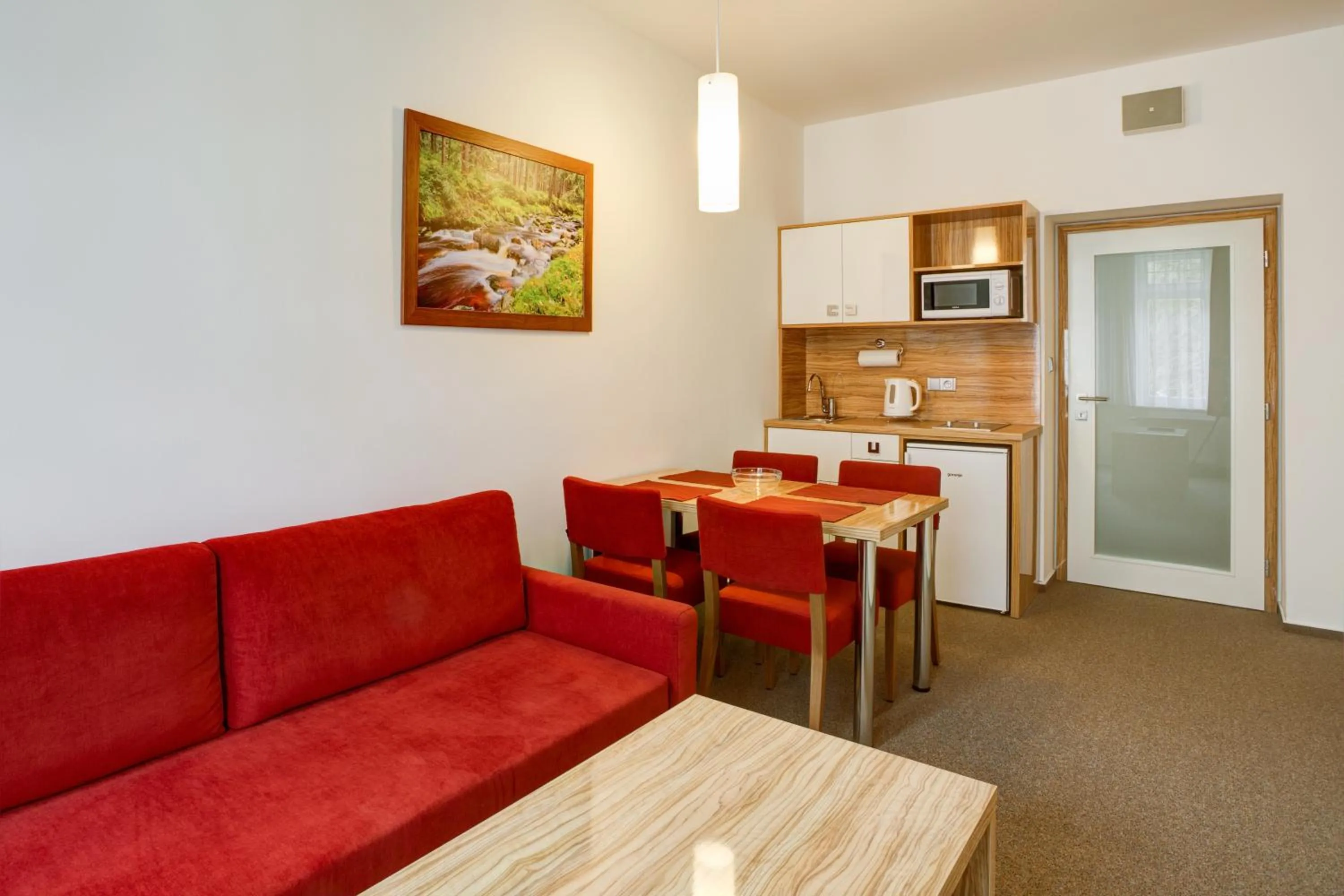 Photo of the whole room in Hotel Astoria