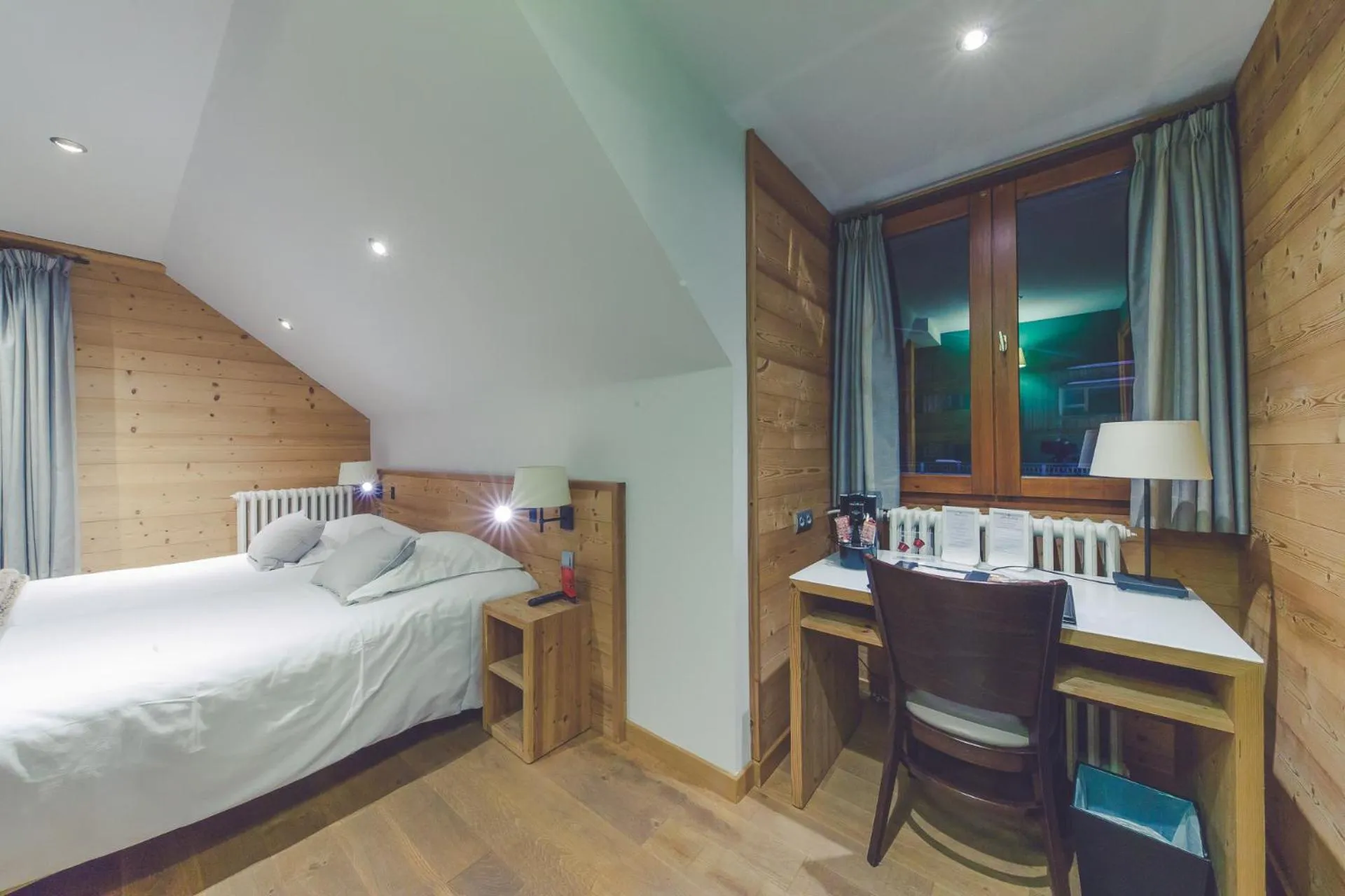 Bed in Fleur De Neige Châtel