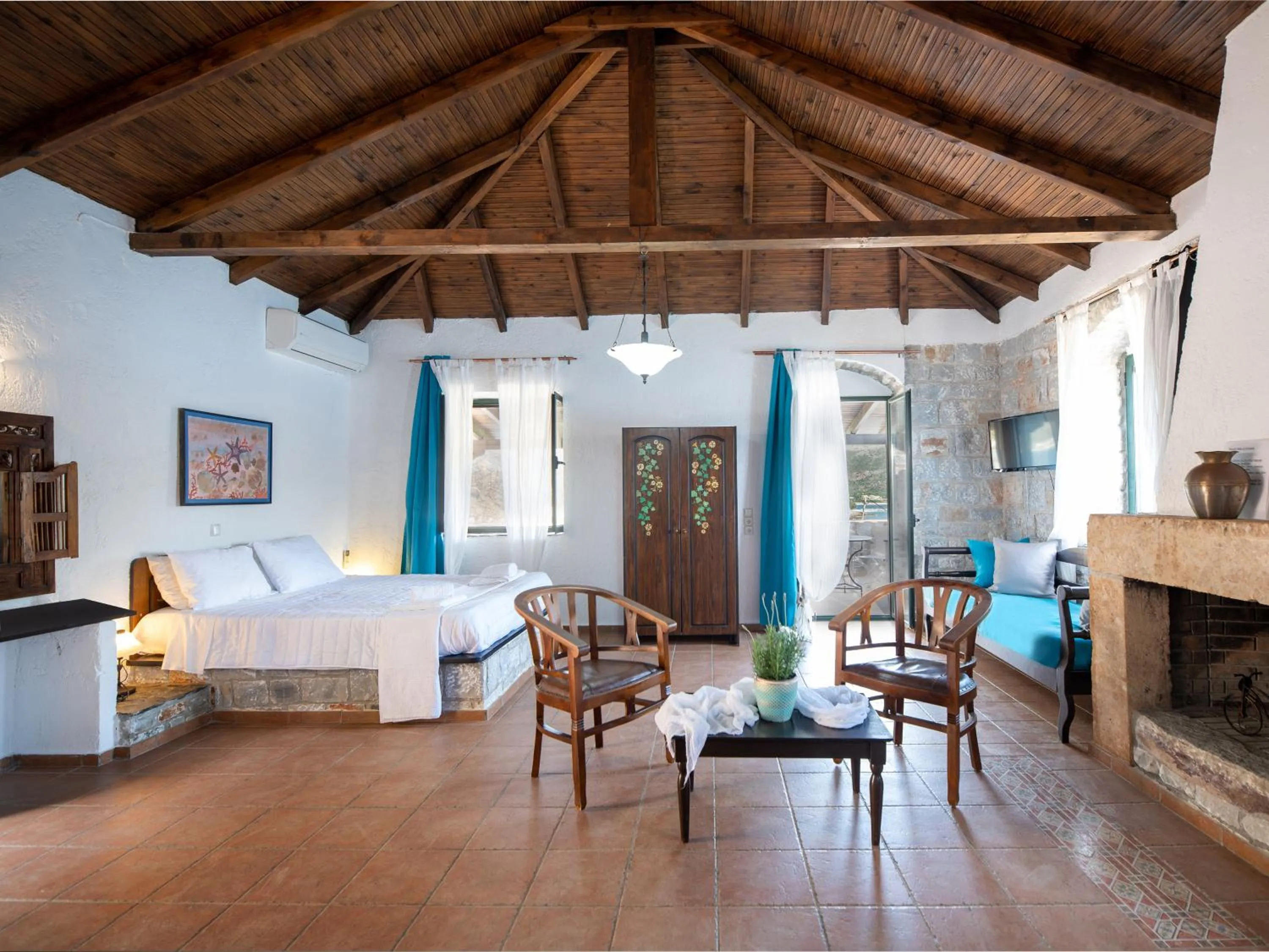 Bed in Selana Studios