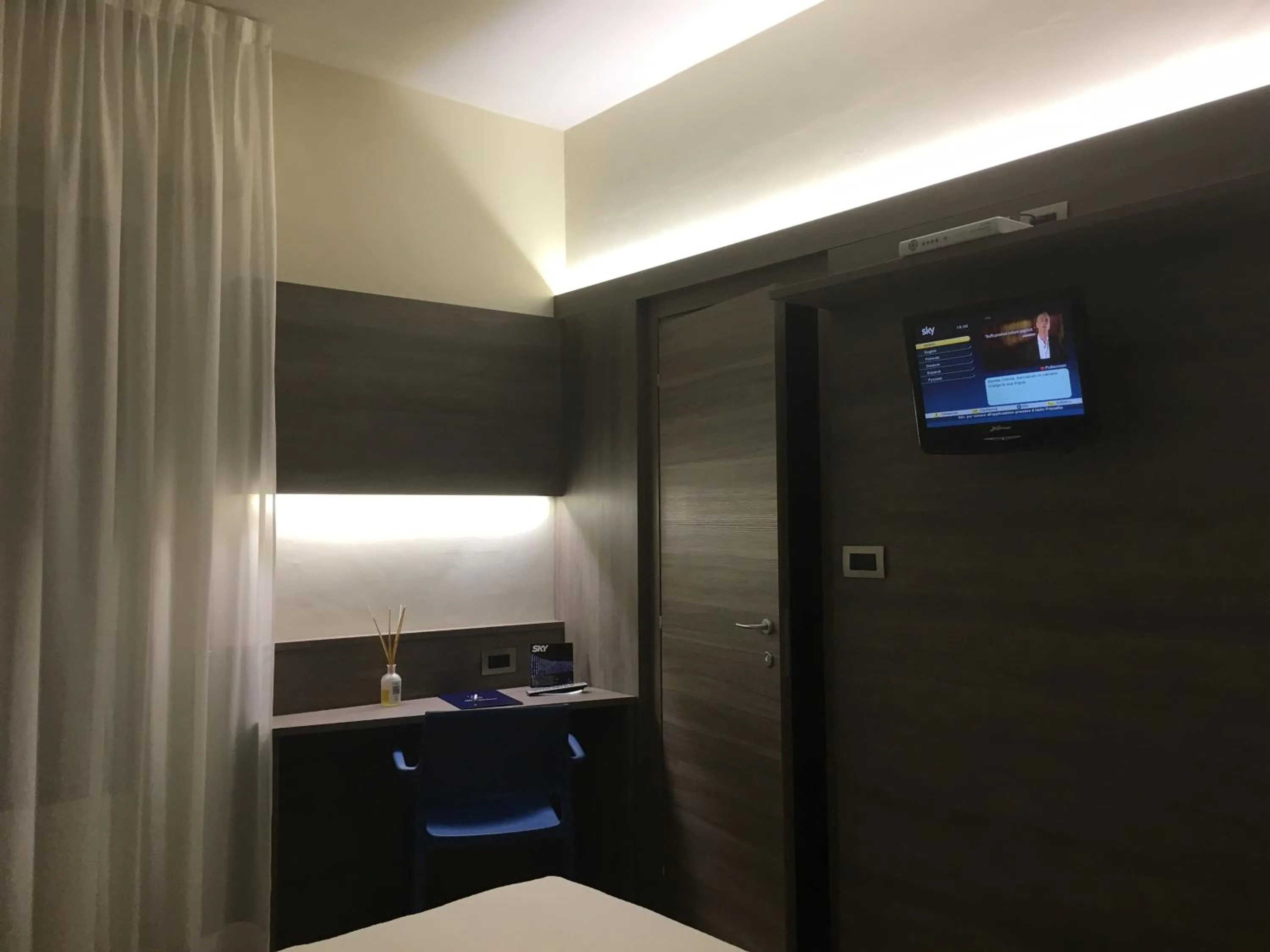 Other, Bed in Hotel Mediterranée