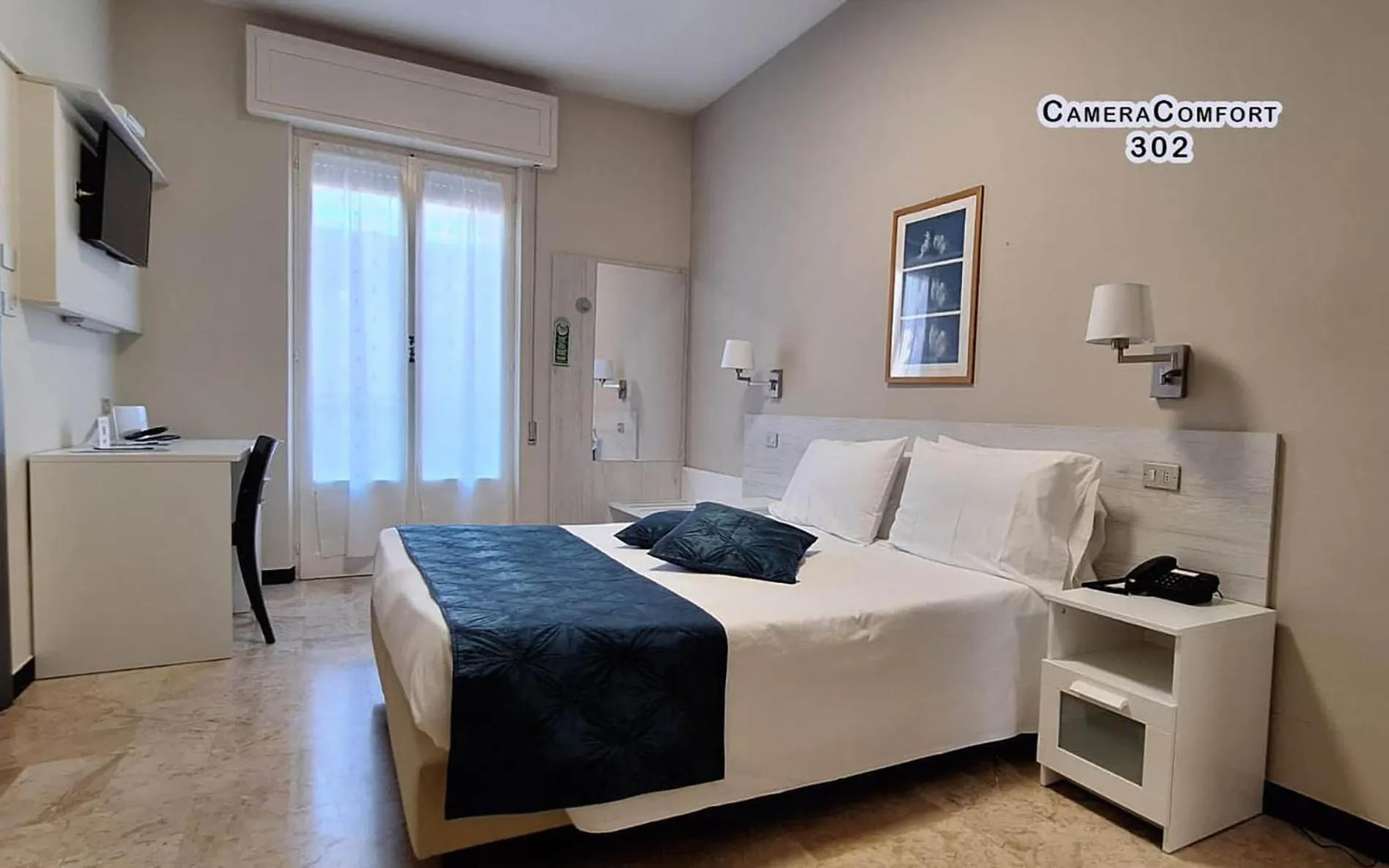 Bed in Hotel Mediterranée