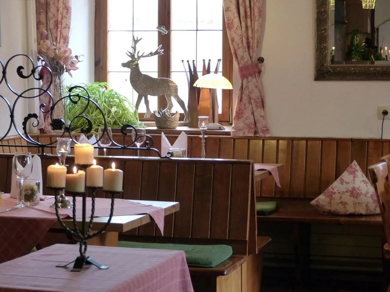 Restaurant/places to eat in Hotel-Restaurant zum Ochsen