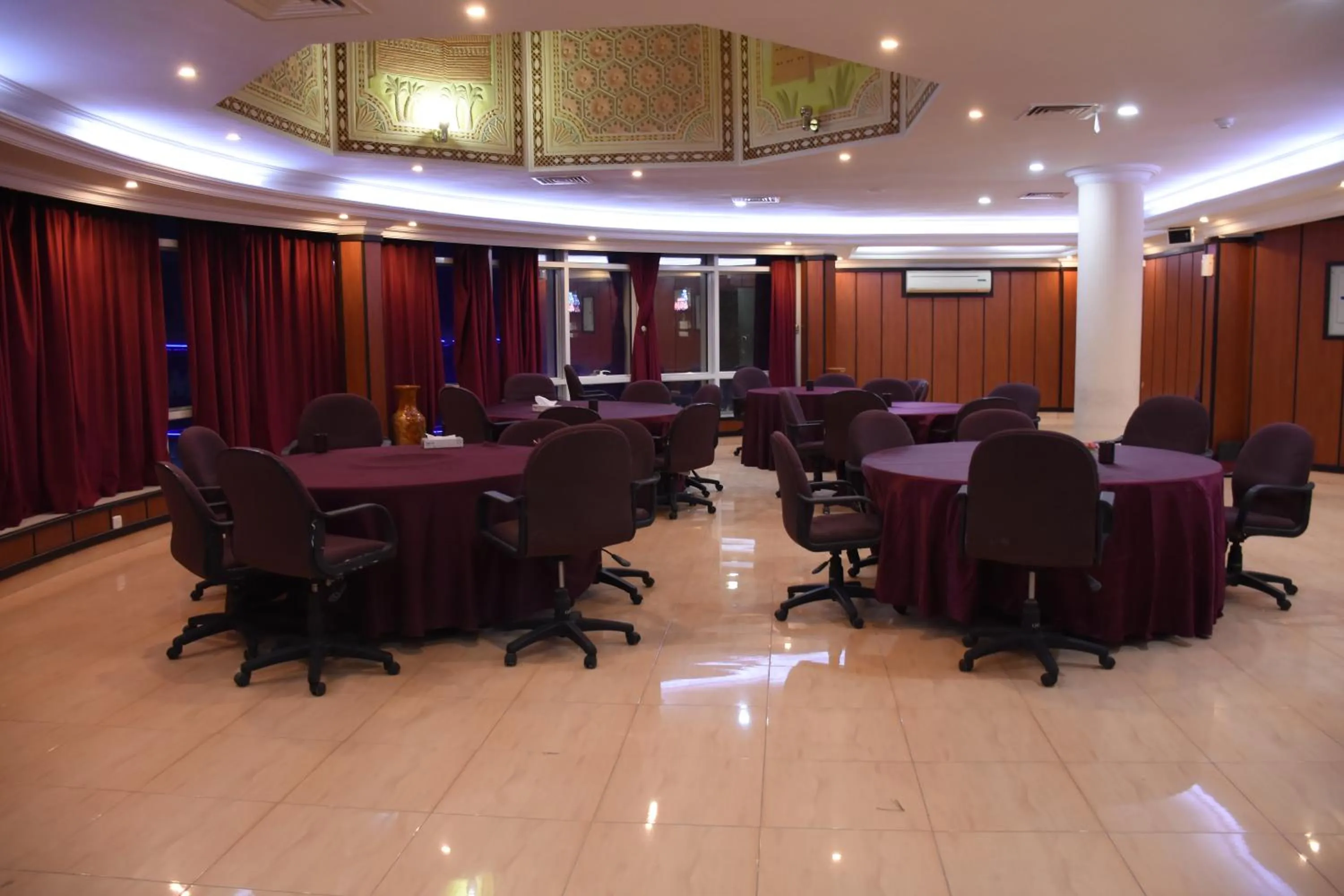 Meeting/conference room in Florida Inn Hotel