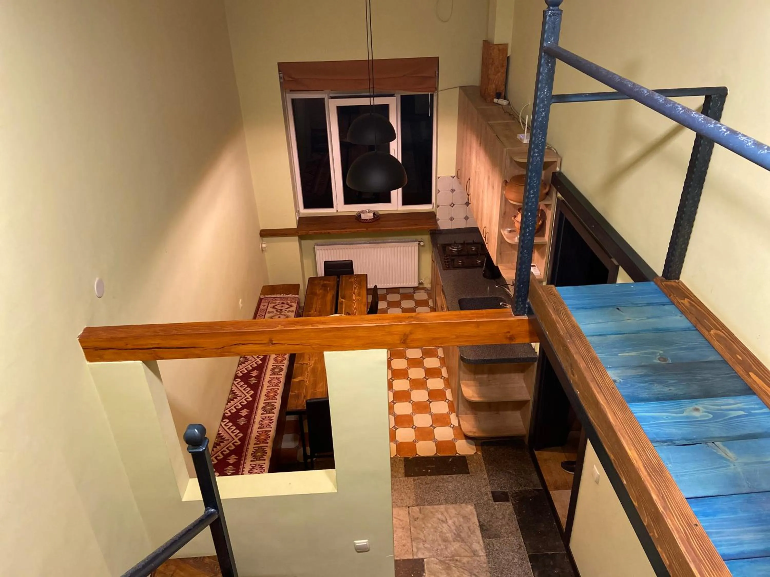 Kitchen or kitchenette, Bed in Mia B&B Old Tbilisi