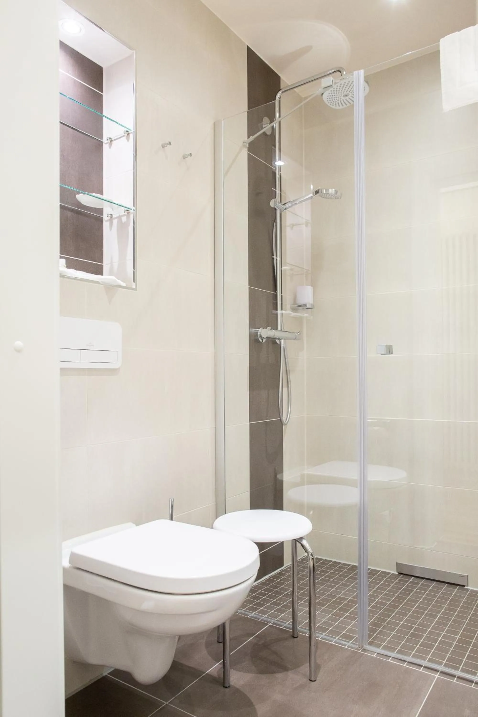 Shower in Hotel Villa Altenburg