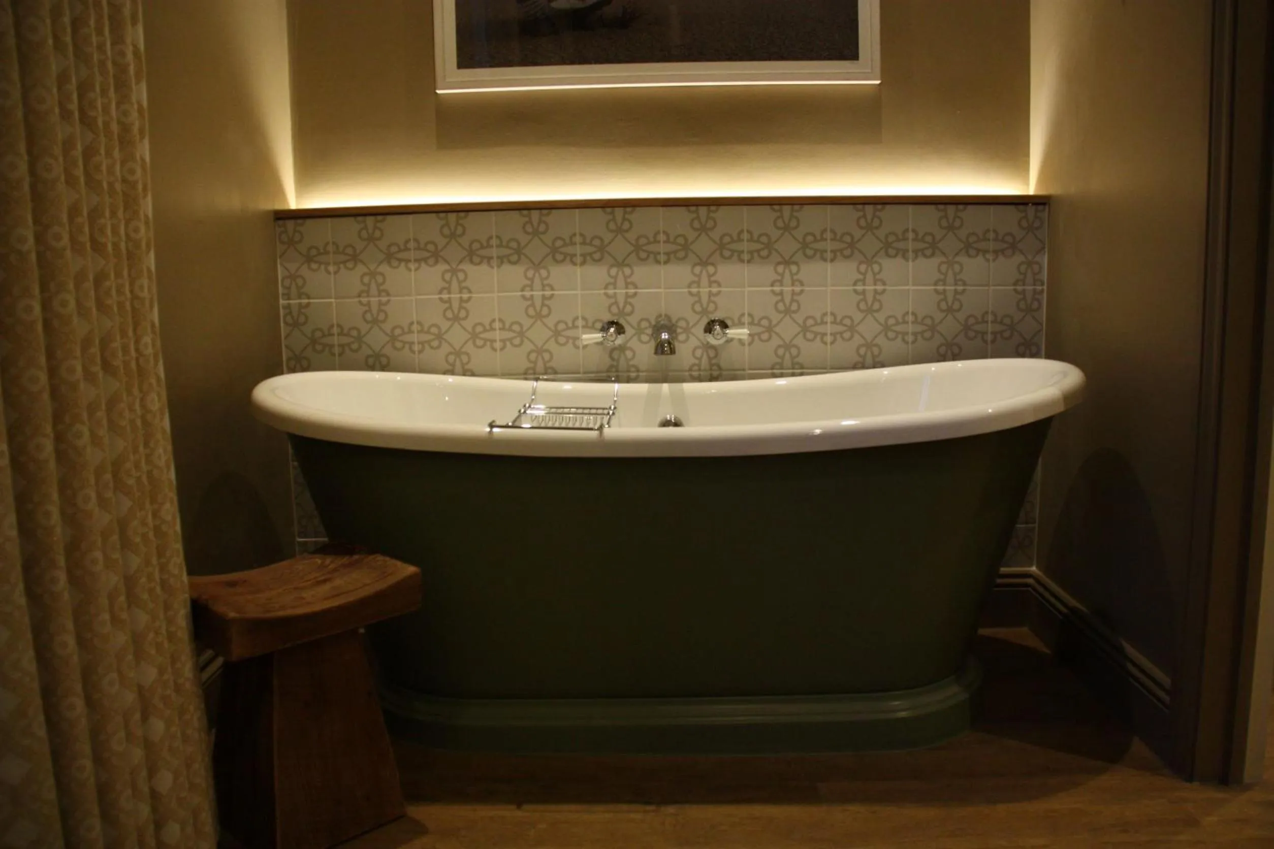 Bath in The Bell Hotel, Saxmundham