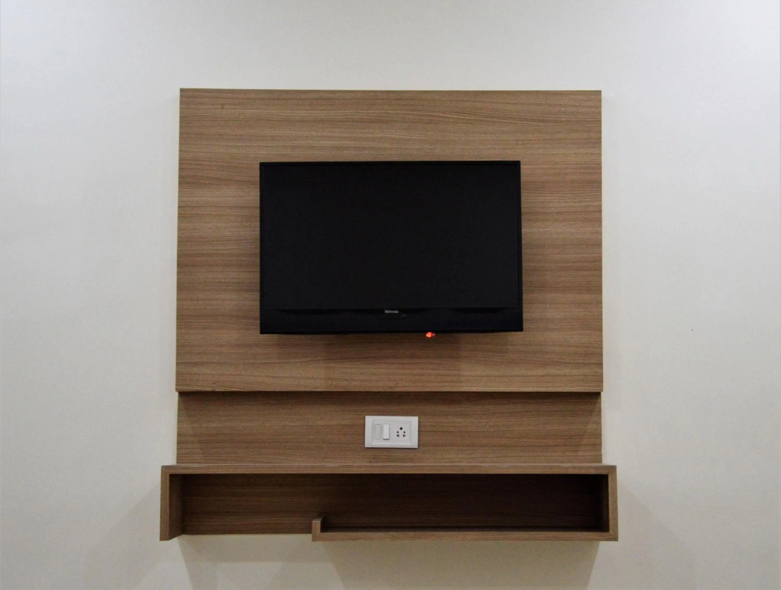 Oceanside Mahabalipuram - With Beach access