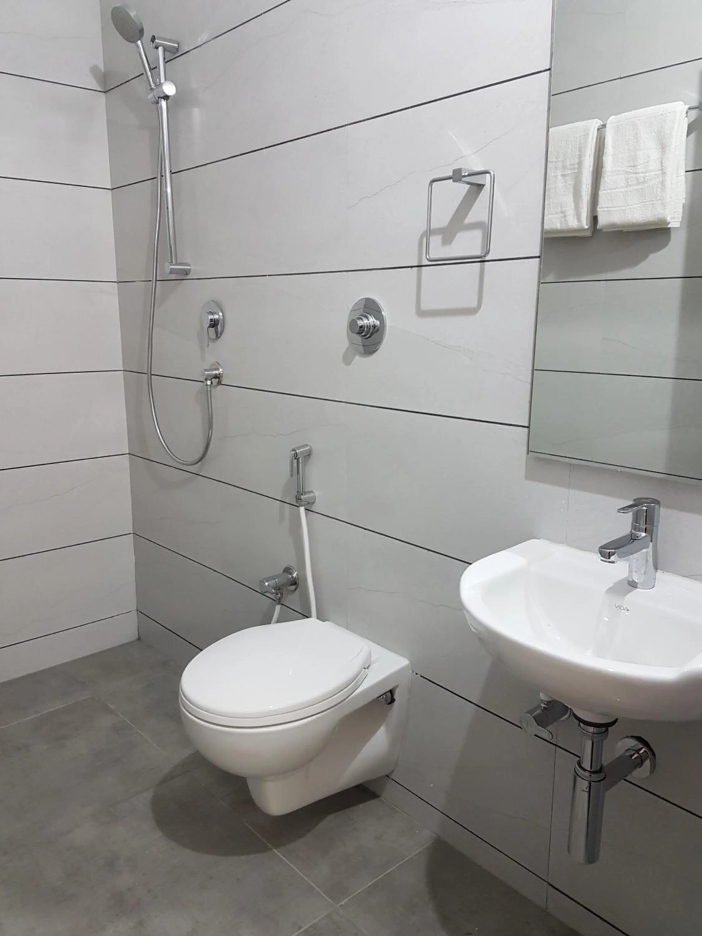 Bathroom in Oceanside Mahabalipuram - With Beach access