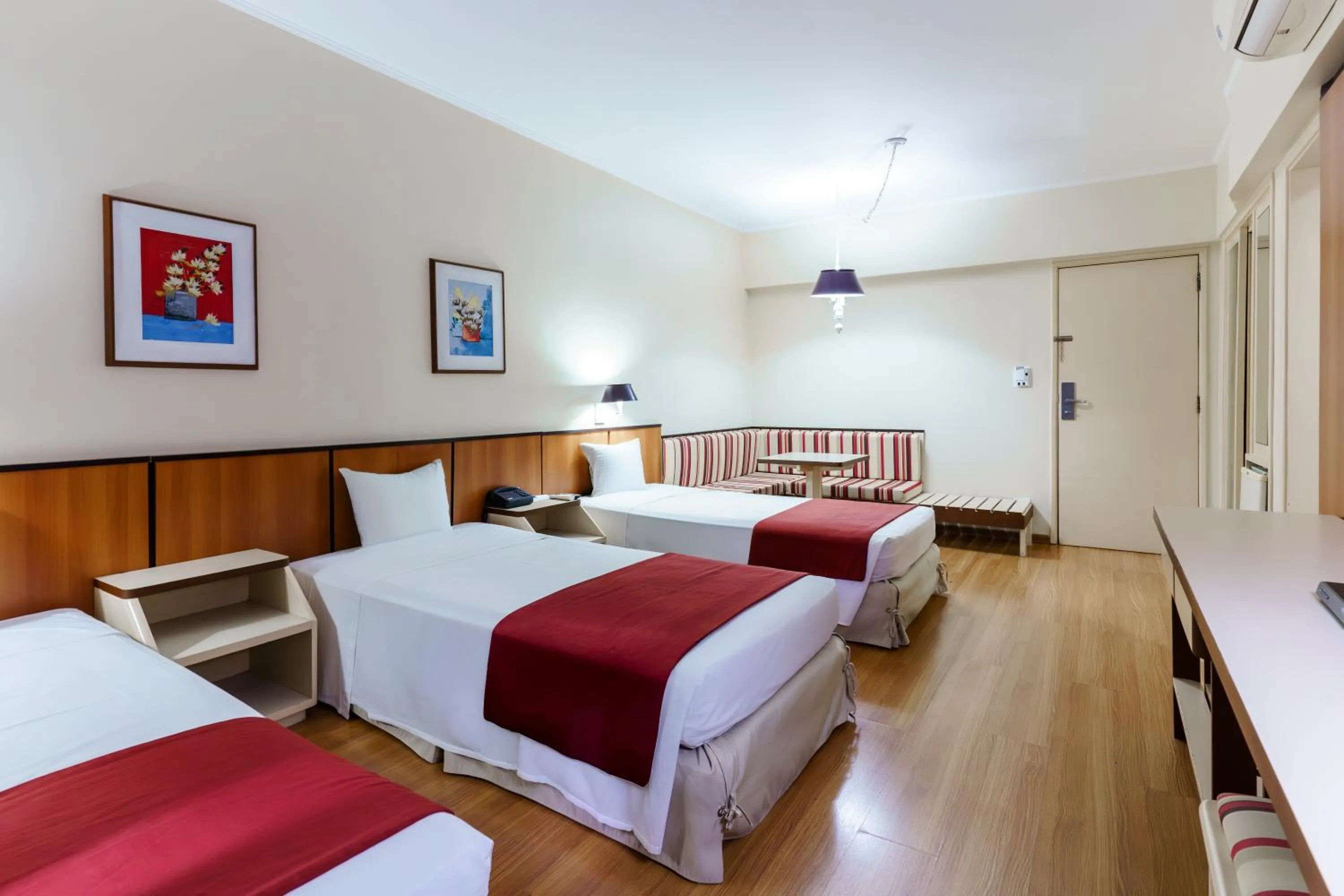 Bed in Hotel Pan Americano