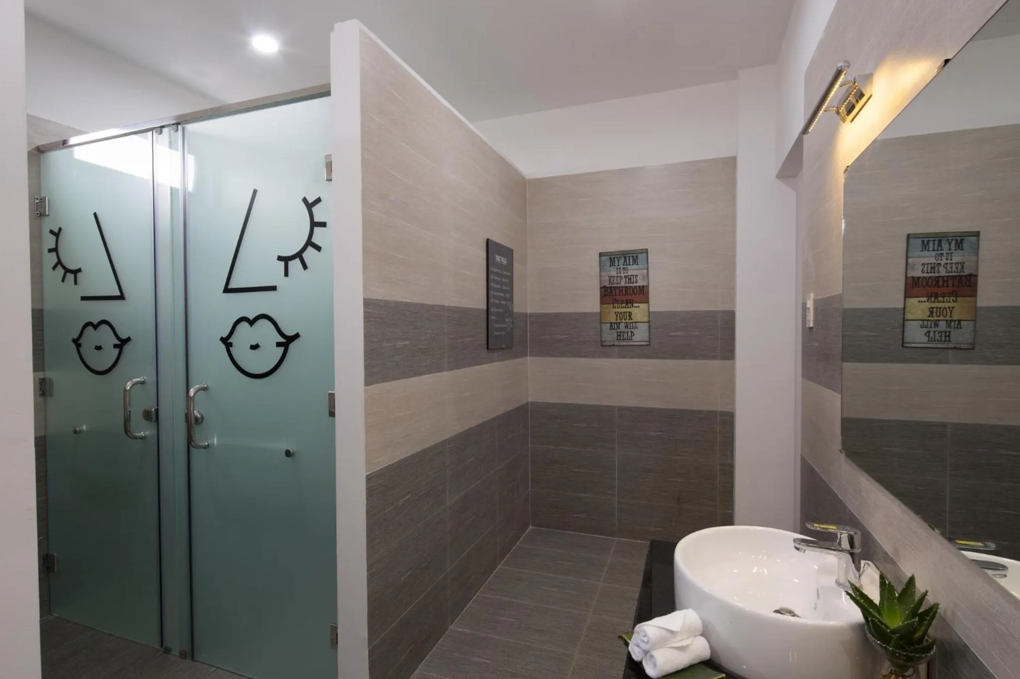 Bathroom in Fedora Hostel