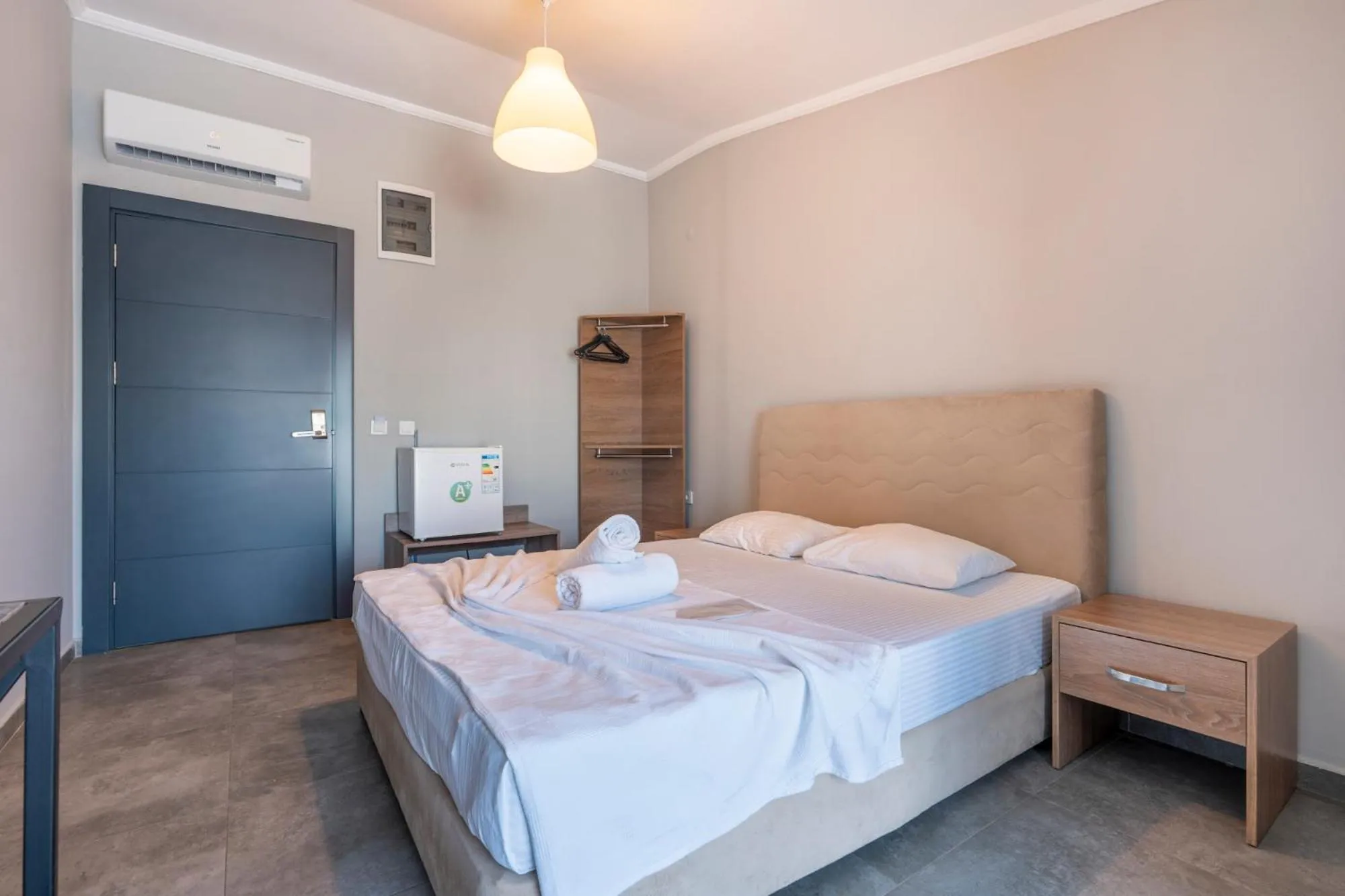 Bed in Lara Beach Homes