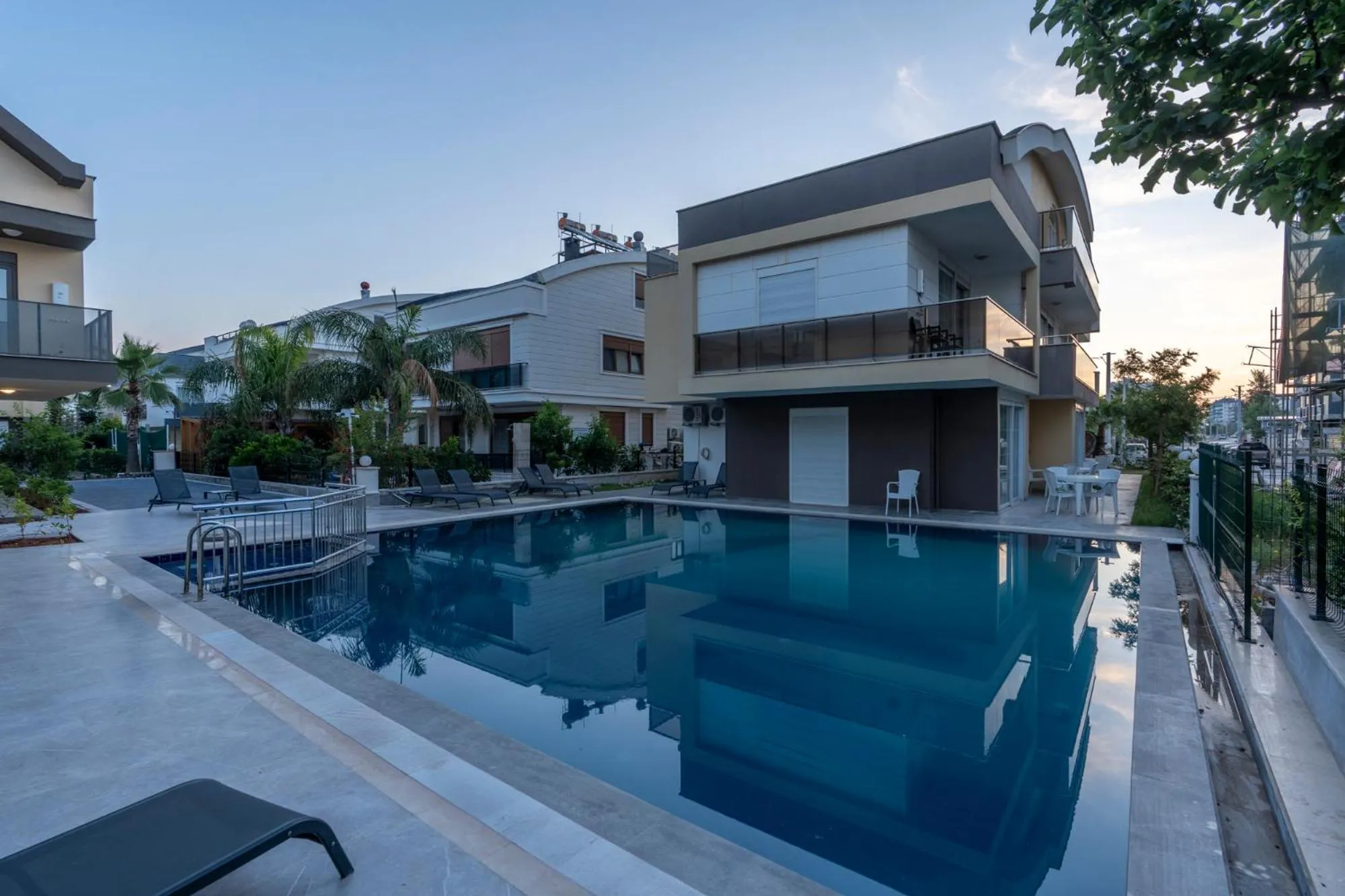 Swimming pool in Lara Beach Homes